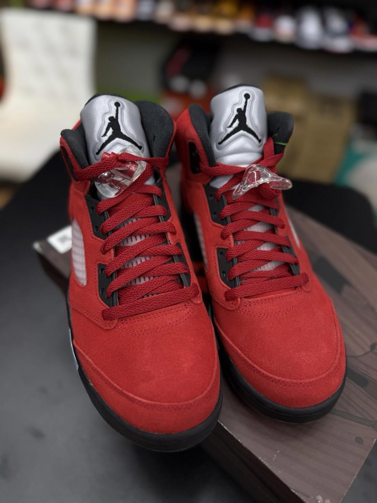 Jordan Brand Size 8 - Jordan Retro 5 Raging Bull (2021) Mens (NEW) Size US 8 / EU 41 - 10 Thumbnail