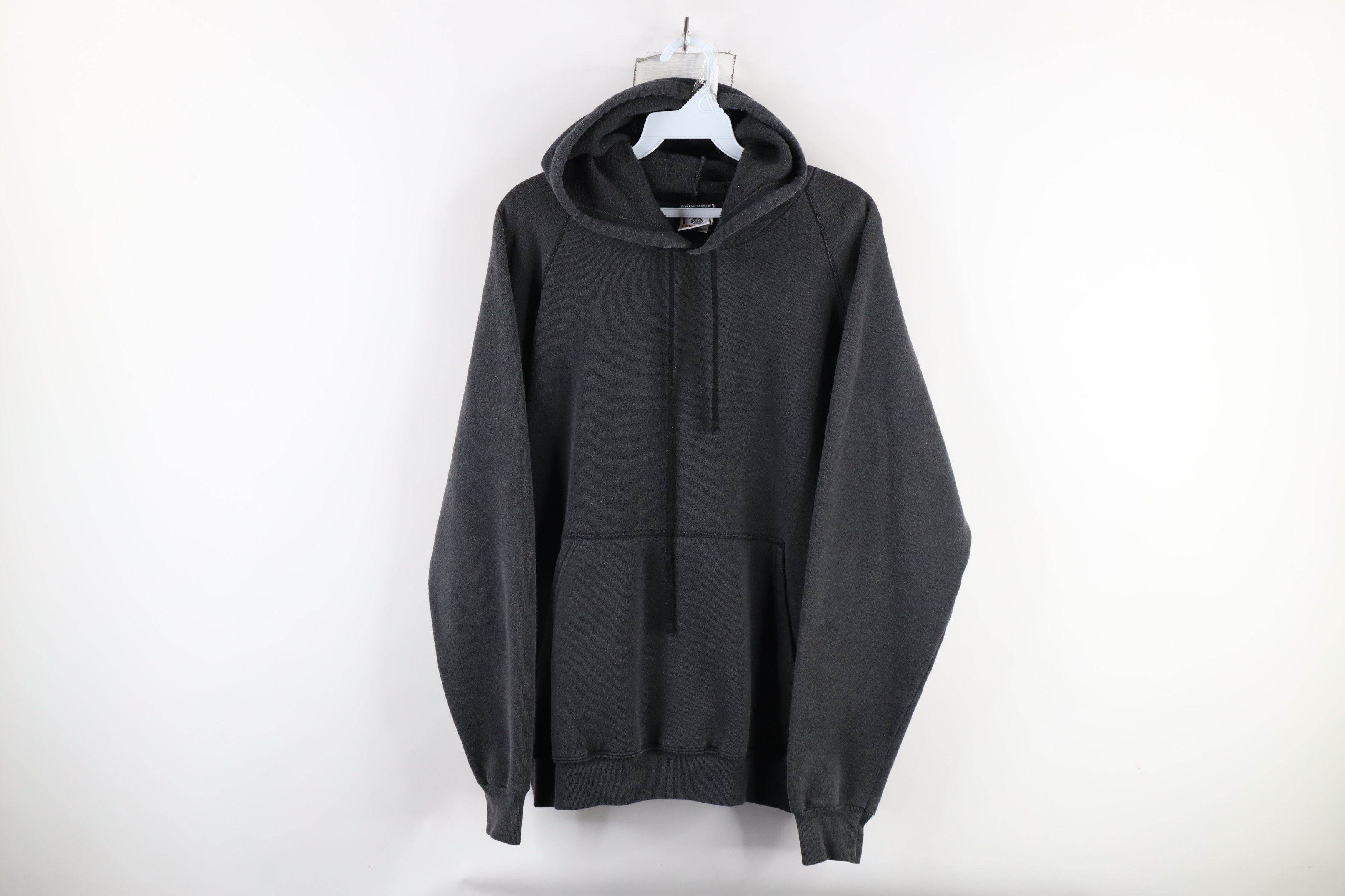 Vintage Vintage 90s Streetwear Faded Blank Hoodie Sweatshirt Black Size US S / EU 44-46 / 1 - 1 Thumbnail