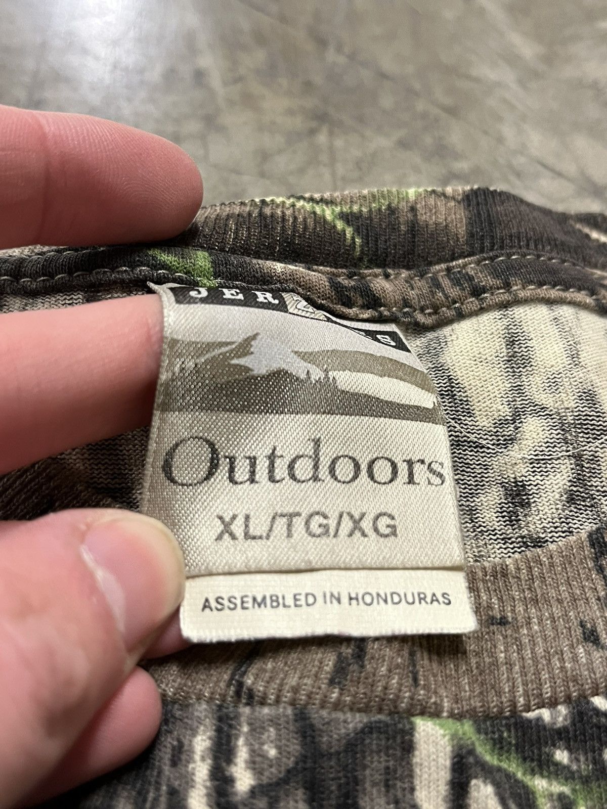 Carhartt × Realtree × Vintage Realtree camo vintage boxy fit pocket tee streetwear hype Size US XL / EU 56 / 4 - 5 Thumbnail
