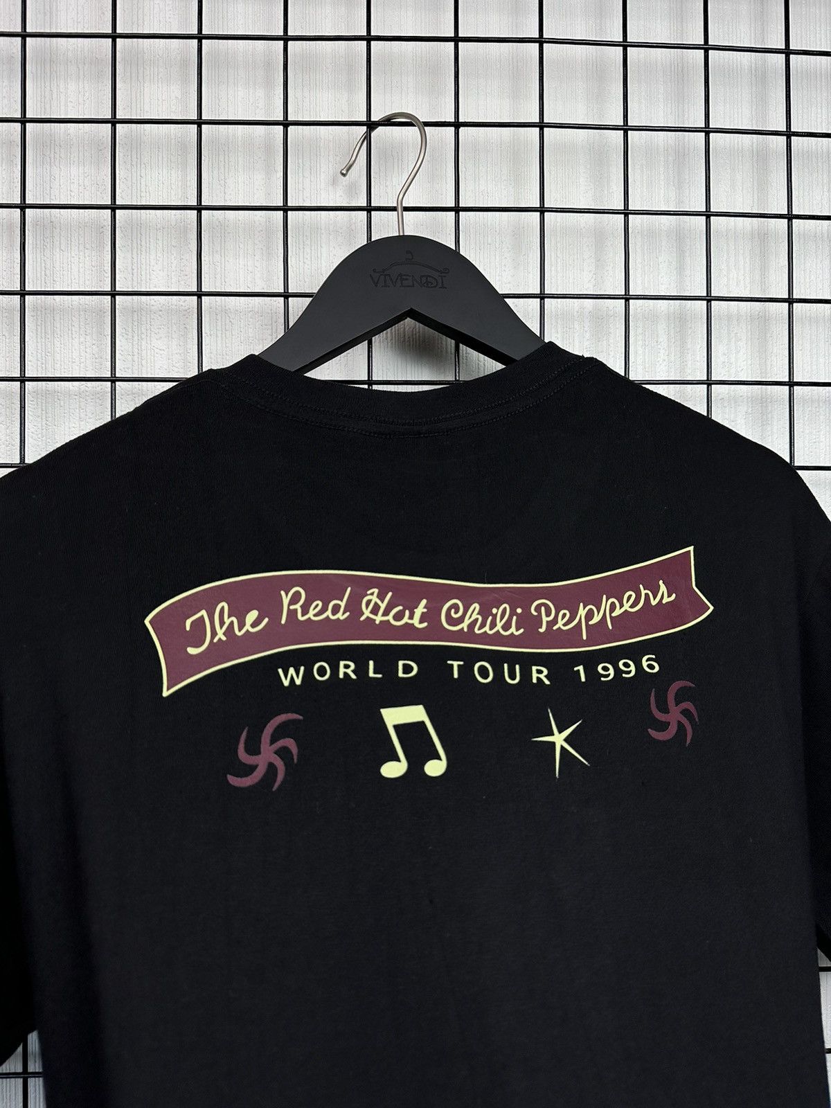 Band Tees Red Hot Chilli Peppers “World Tour 1995” Angel Men Black XL Size US XL / EU 56 / 4 - 12 Thumbnail