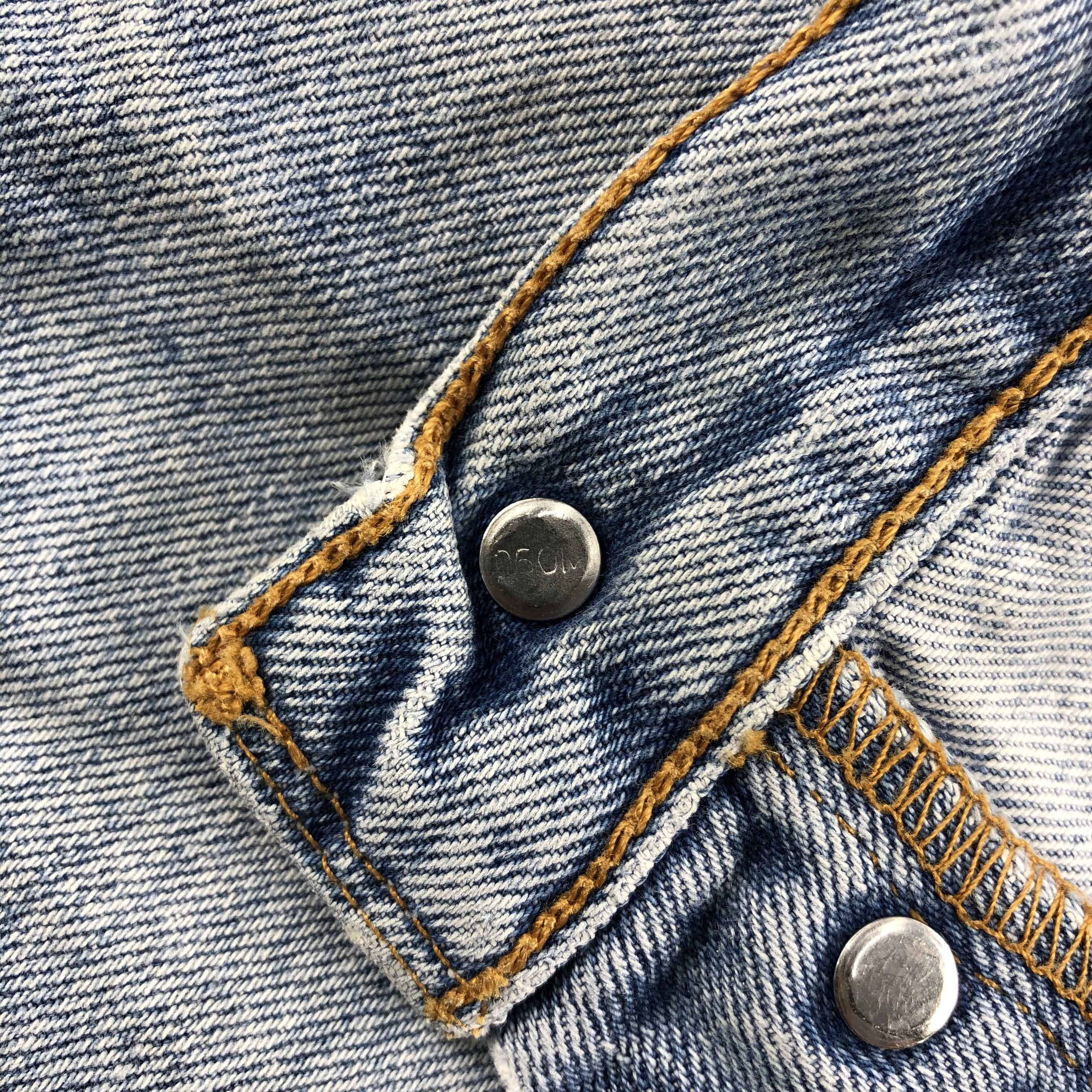 Levi's Vintage Levis 501 Jeans Stone Wash Denim KJ430 Size US 37 - 9 Thumbnail