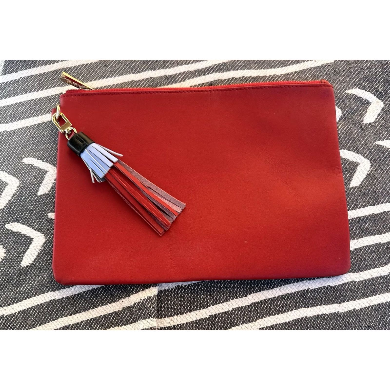Saks Fifth Avenue Saks Fifth Avenue Red Leather Tassel Clutch Bag Pouch Clutch Women Tassel Red Leather Saks Fifth Avenue Size ONE SIZE - 2 Thumbnail
