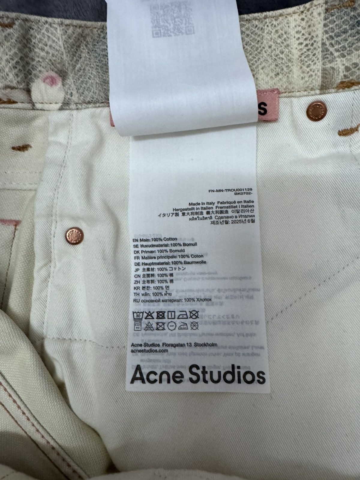 Acne Studios Acne Studios 2006M Printed Barrel-leg Jeans White/Green Size US 32 / EU 48 - 7 Thumbnail