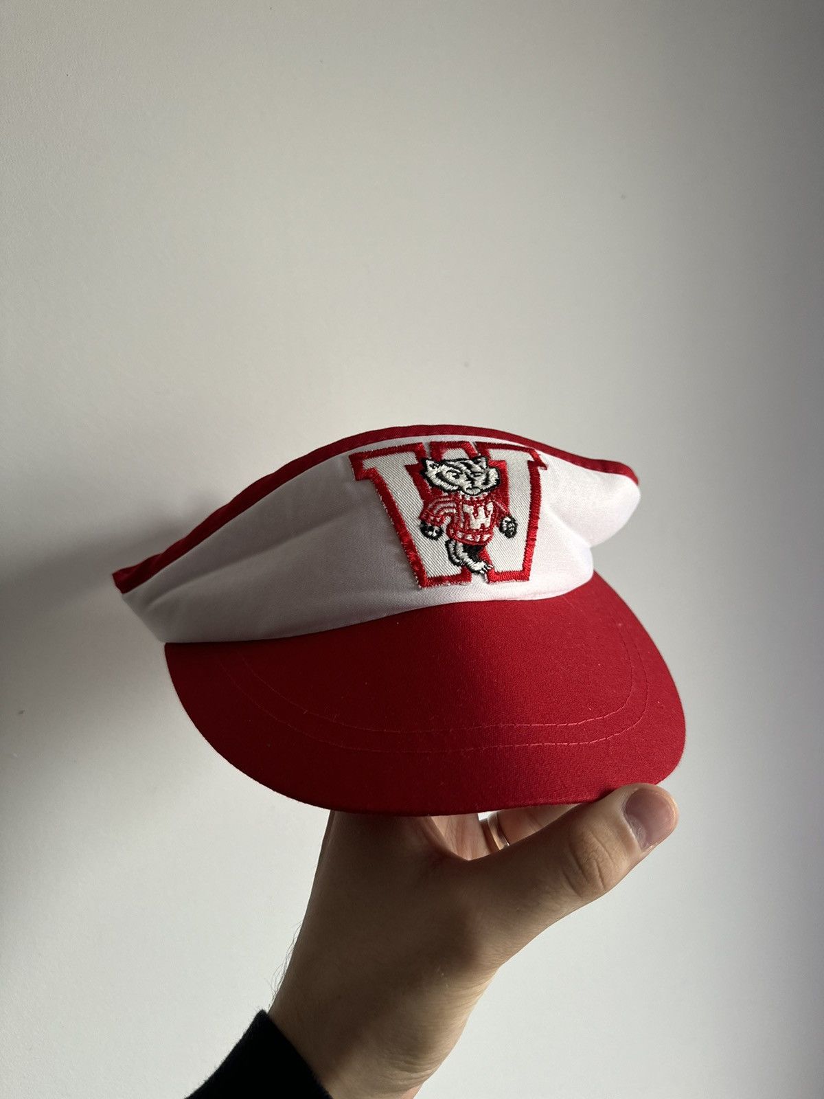 NFL Winsconsin badgers visor vintage rare made in korea Size ONE SIZE - 1 Thumbnail