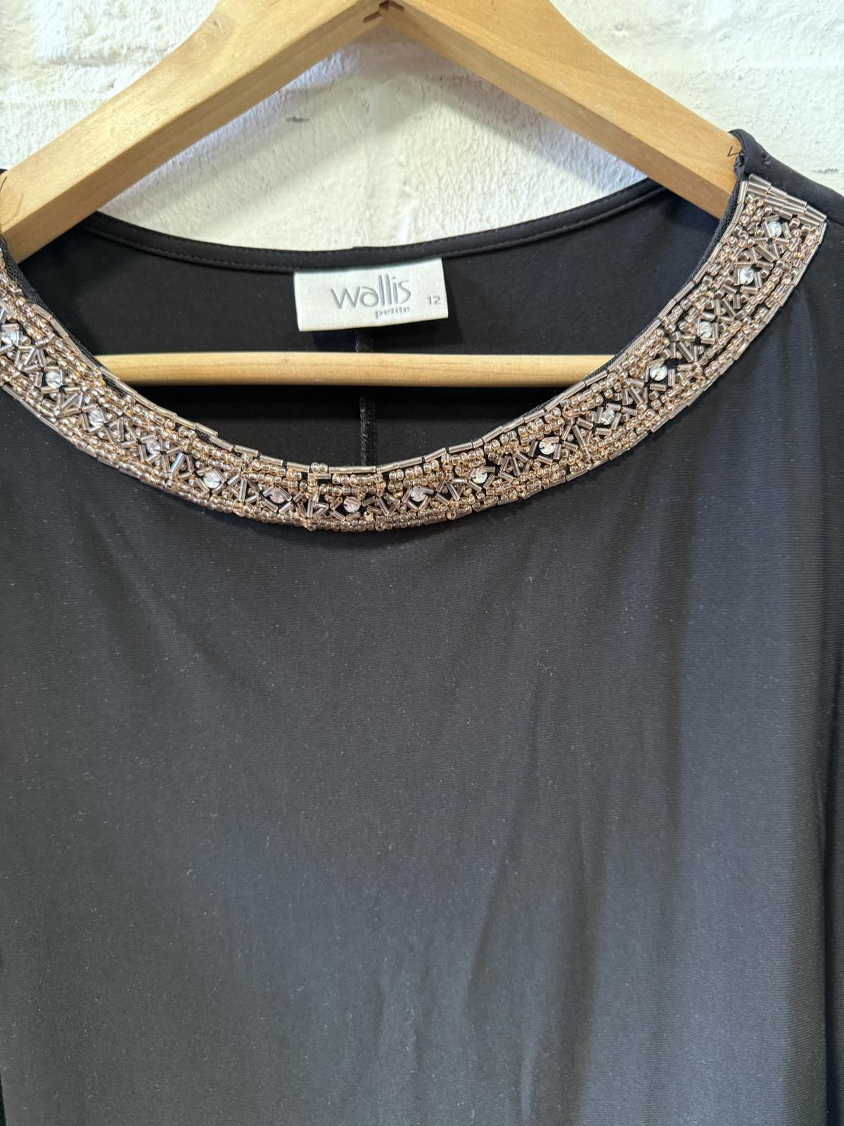 Walls Elegant Wallis Black Dress with Beaded Detail Size M / US 6-8 / IT 42-44 - 4 Thumbnail
