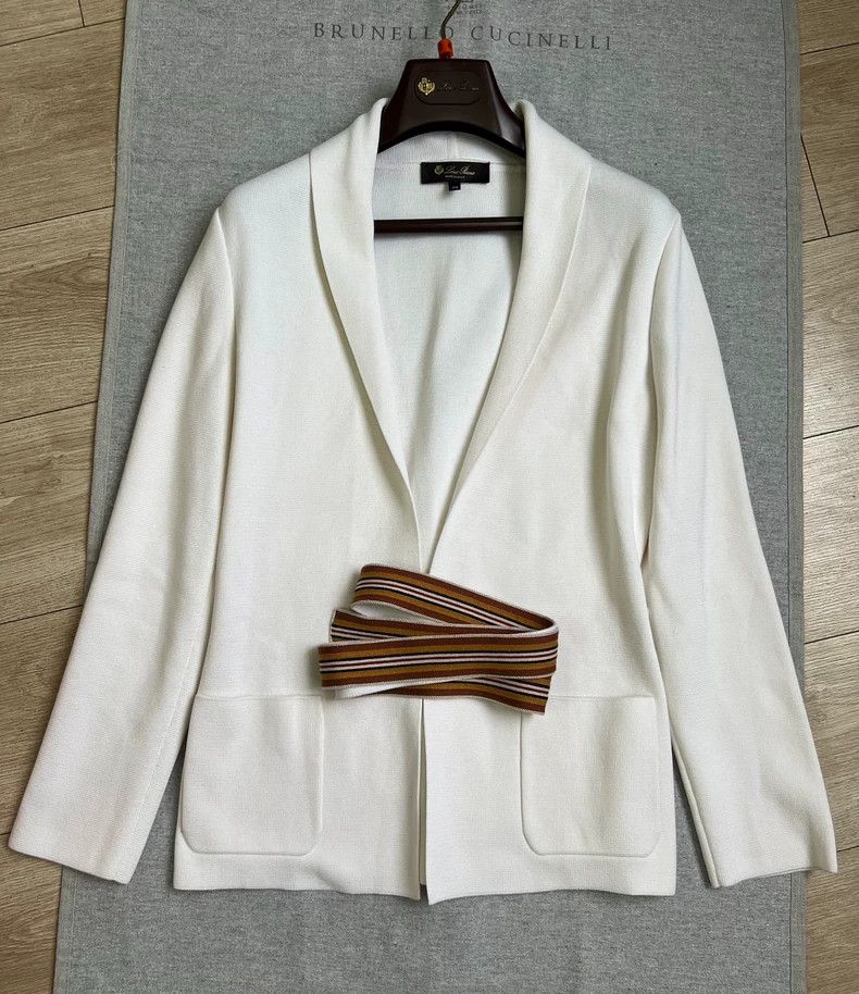 Loro Piana LORO PIANA A silk-lined jacket with a belt Size S / US 4 / IT 40 - 4 Thumbnail