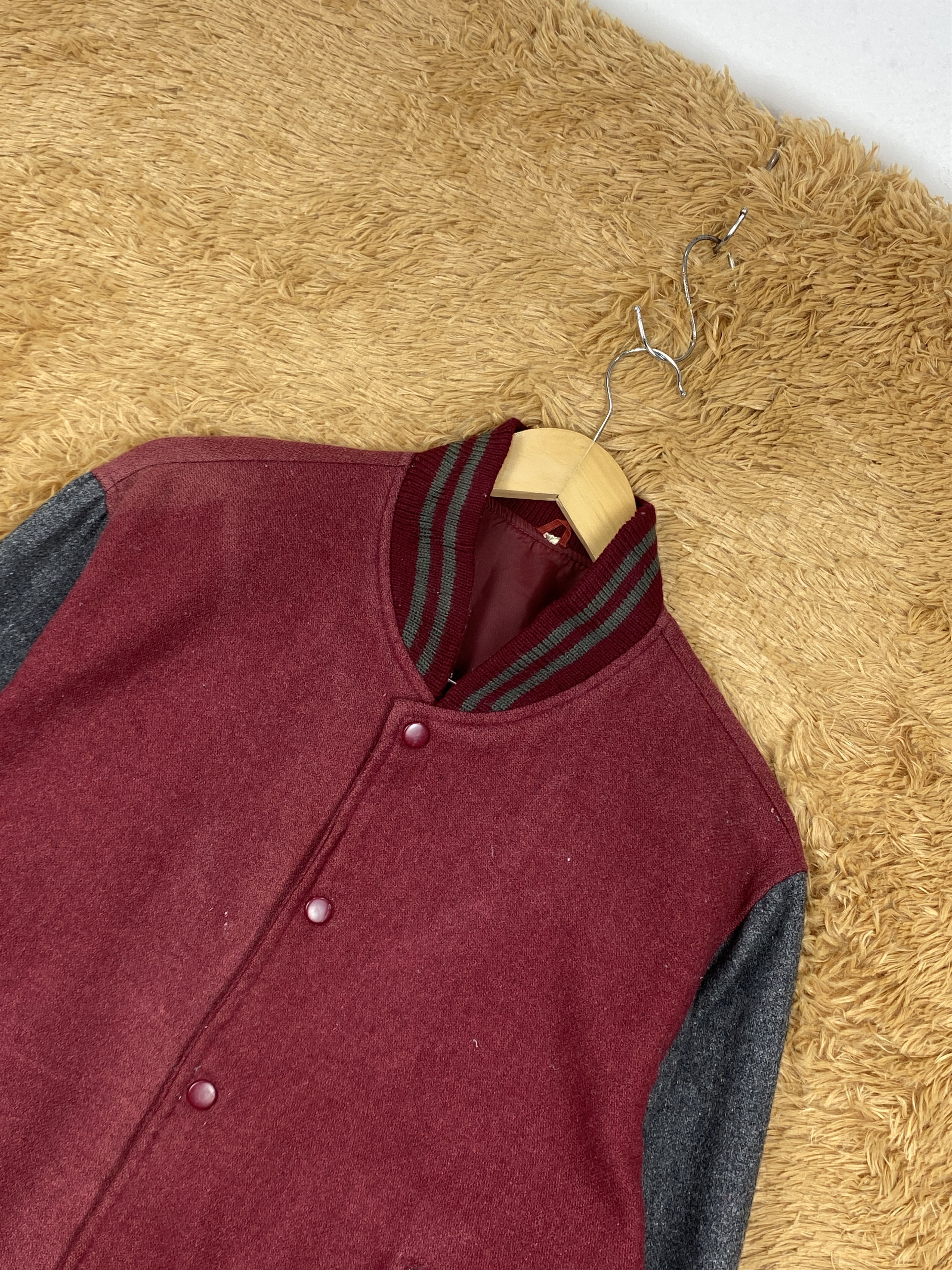 Japanese Brand Vintage Japanese Brand Varsity Jacket J1742 Size US S / EU 44-46 / 1 - 2 Thumbnail