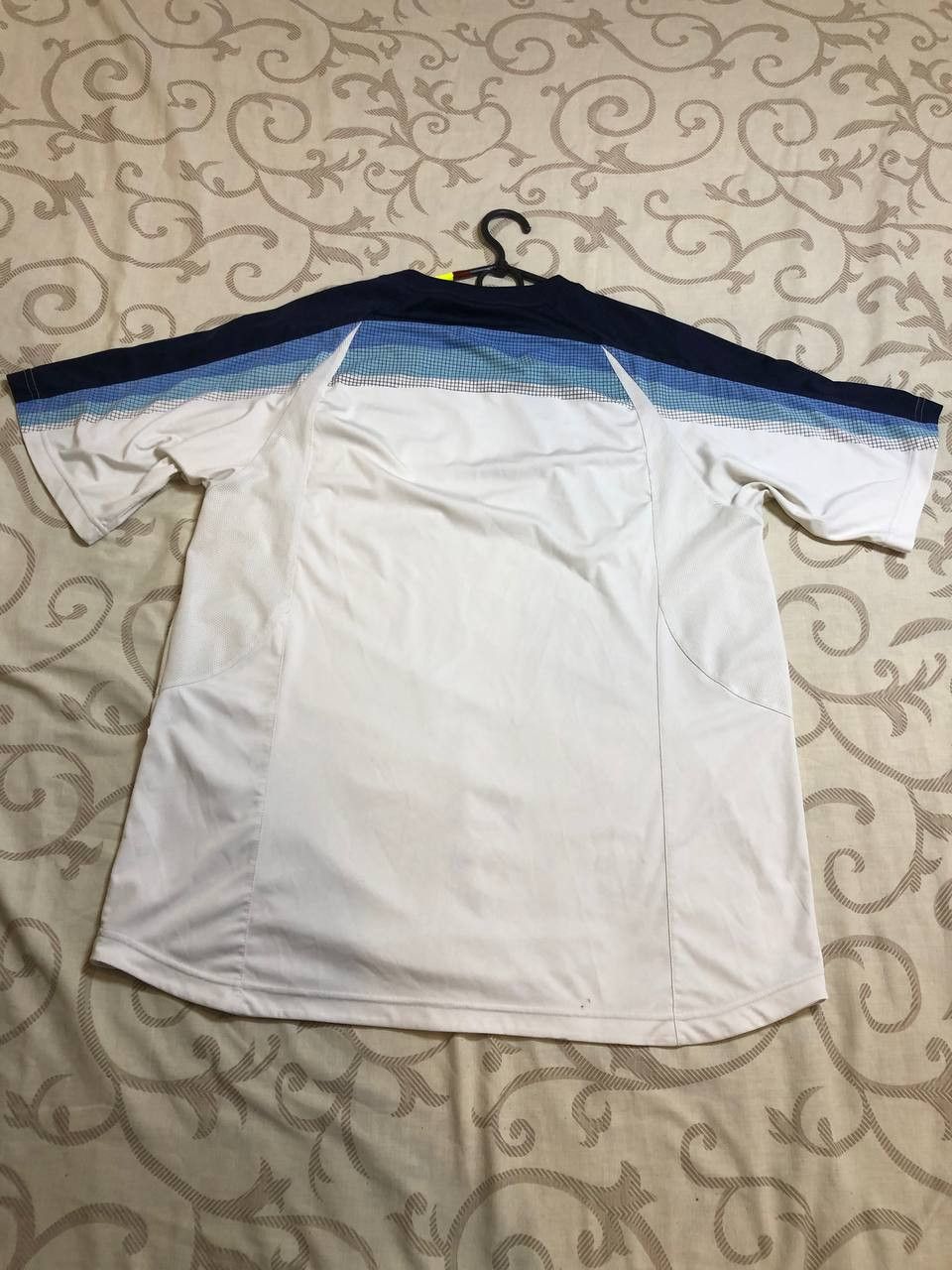 Umbro Umbro Vintage 00s Center Logo Tee Blokecore streetwear Size US XL / EU 56 / 4 - 4 Thumbnail