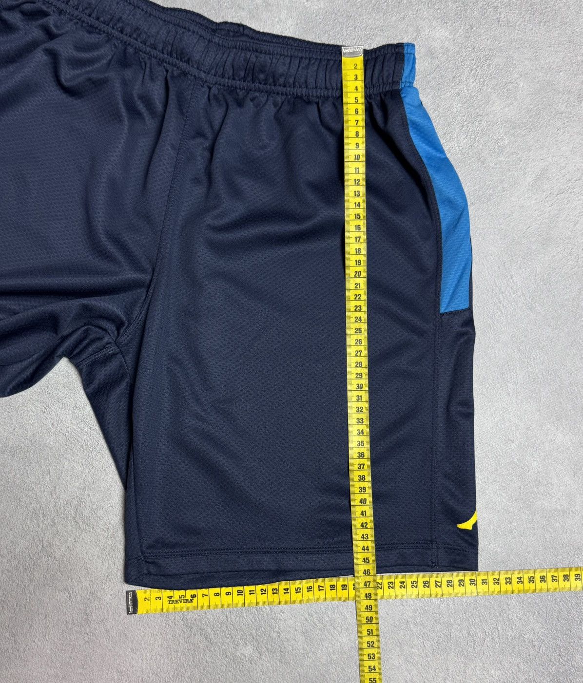 Kappa Leeds United 2019 2020 Training Football Soccer Shorts Kappa Size US 34 / EU 50 - 20 Thumbnail