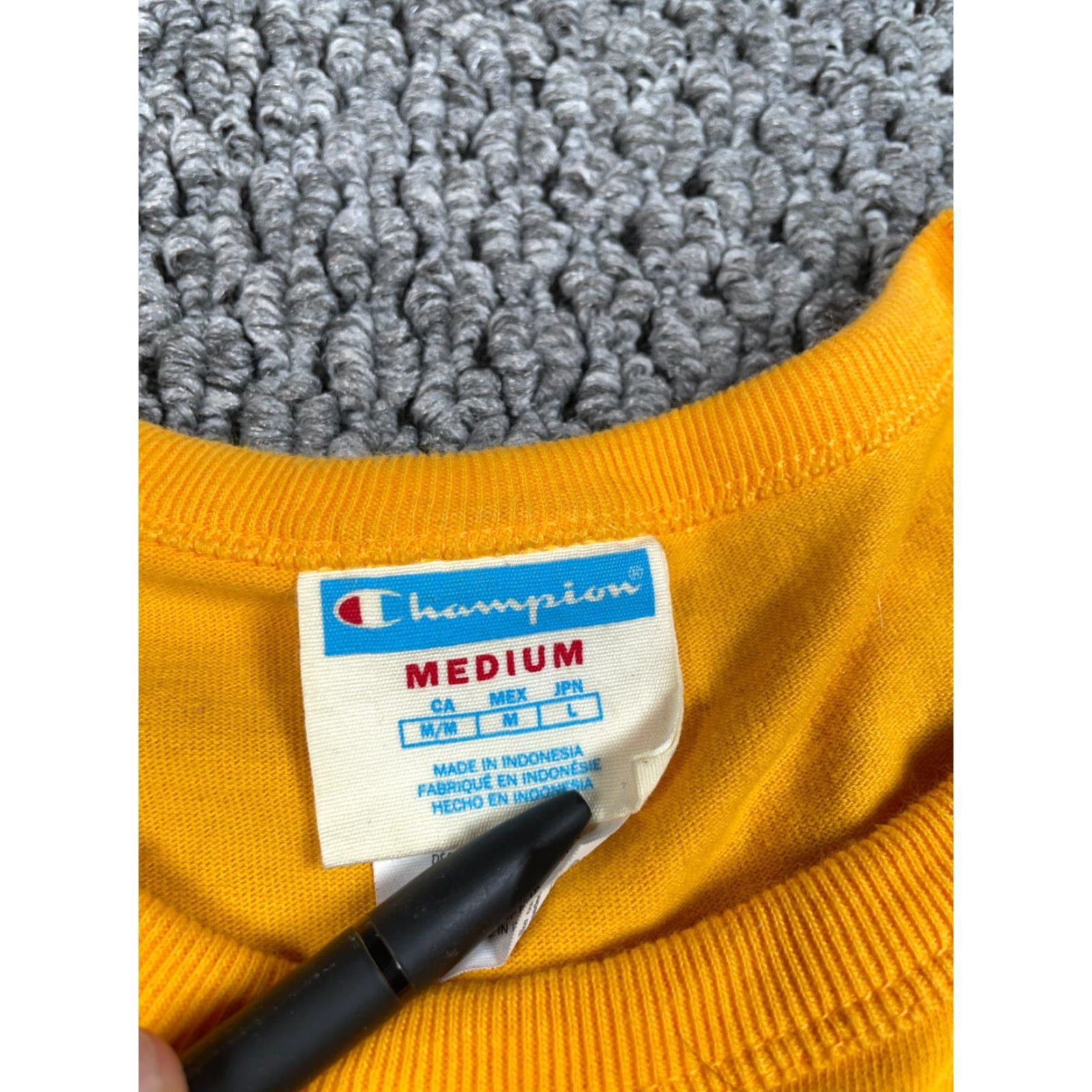 Champion Champion T-Shirt Long Sleeve Embroidered Script Adult Medium Gold Yellow Logo Size US M / EU 48-50 / 2 - 3 Thumbnail