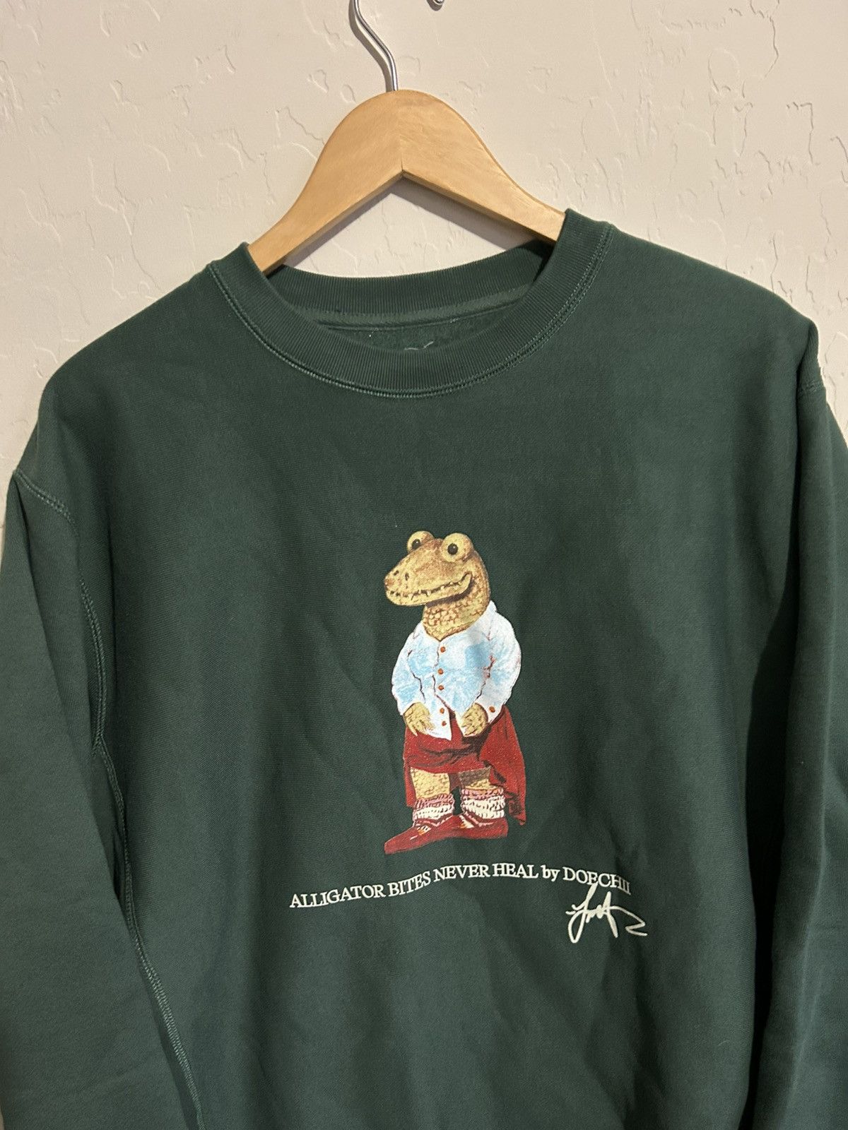 Vintage Doechii “Alligator Bites Never Heal” Sweatshirt size Large Size US L / EU 52-54 / 3 - 2 Thumbnail