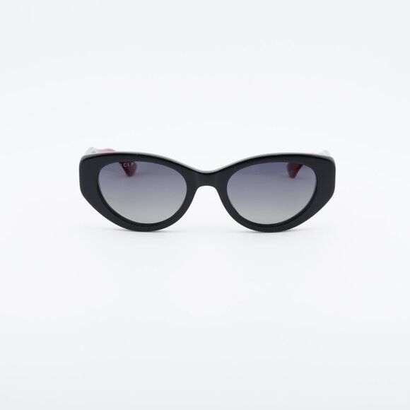 Gucci GG1862S 005 Sunglasses Black/Green Cat Eye Frame, Grey