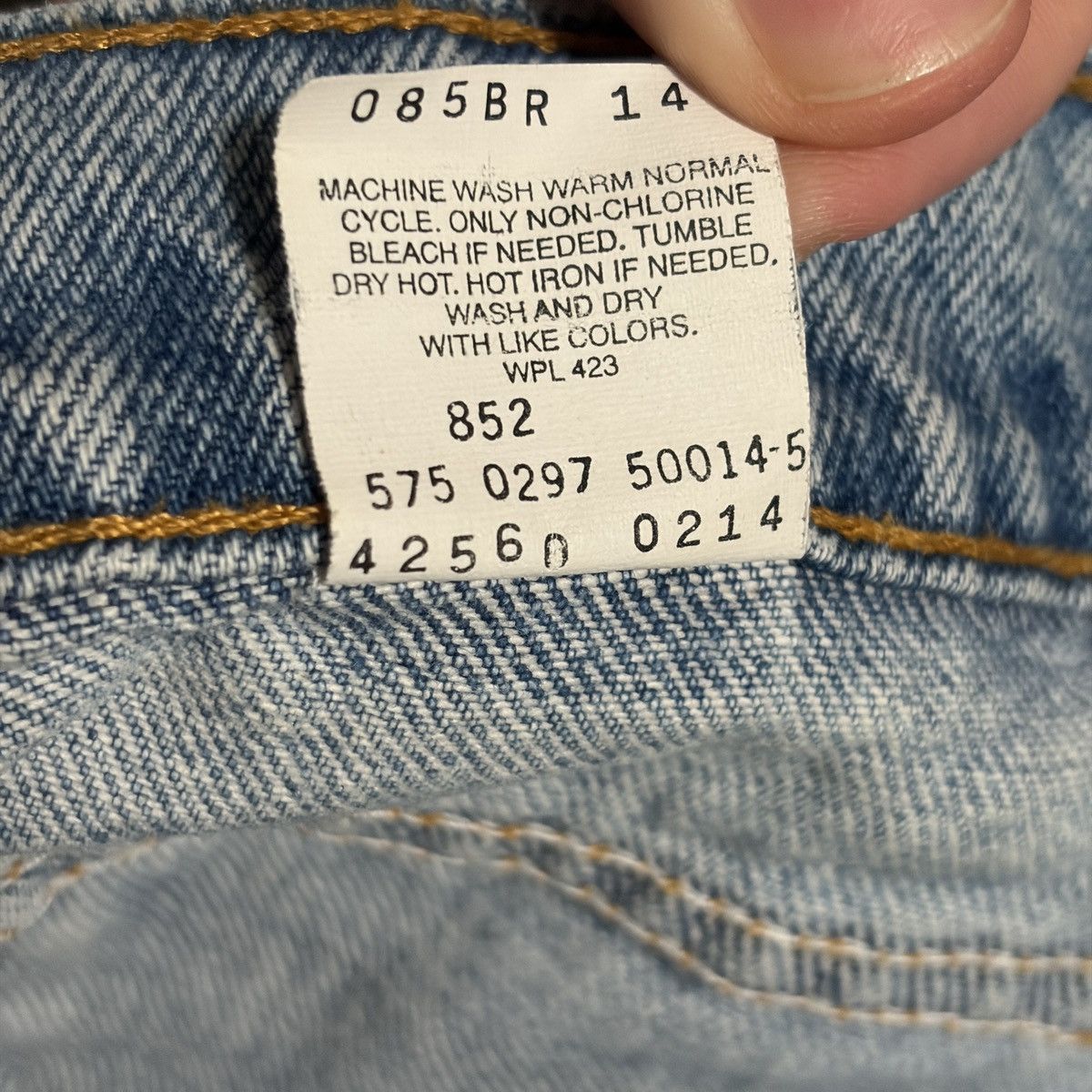 Vintage Levi’s 560 Loose Tapered 32x34 90s USA