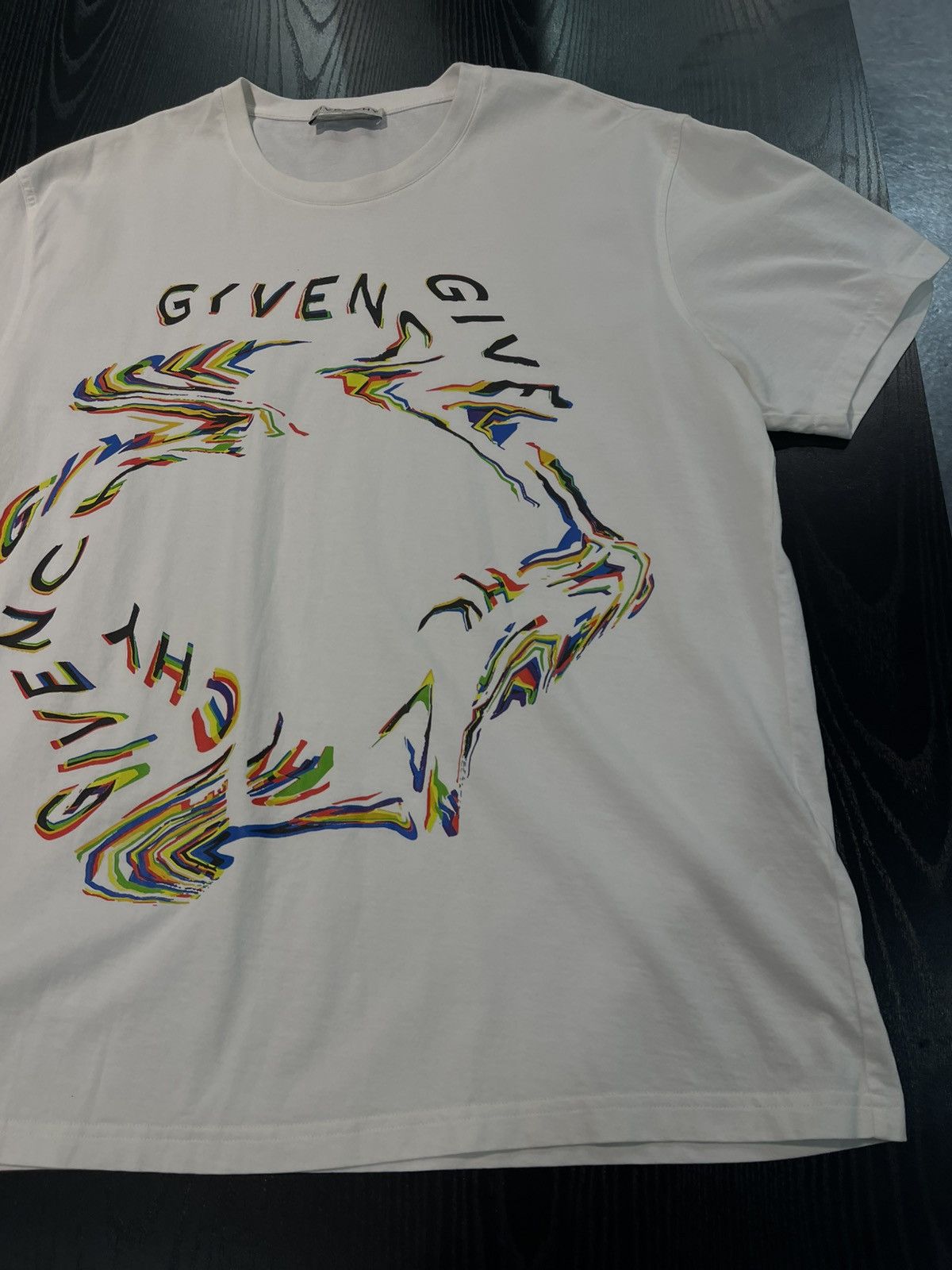 Givenchy Size L - Givenchy Paris Multicolor Graphic Logo T-Shirt Size US L / EU 52-54 / 3 - 3 Thumbnail