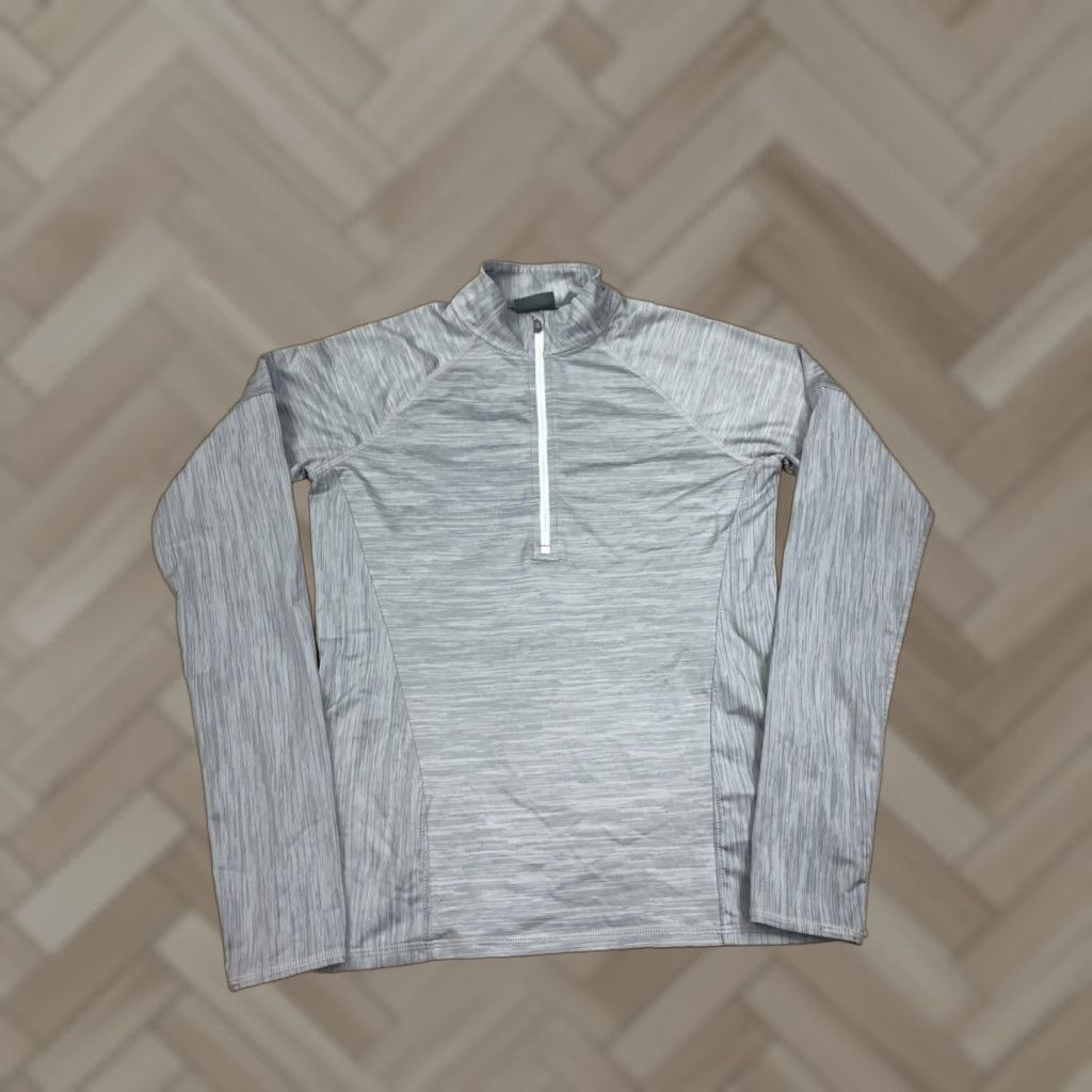 Athleta **Womens 1/4 Zip Pullover Sweatshirt Gray S Activewear** User: **Athleta 1/4 Zip Pullover Sweatshirt Gray S Women's Activewear** Size S / US 4 / IT 40 - 1 Thumbnail