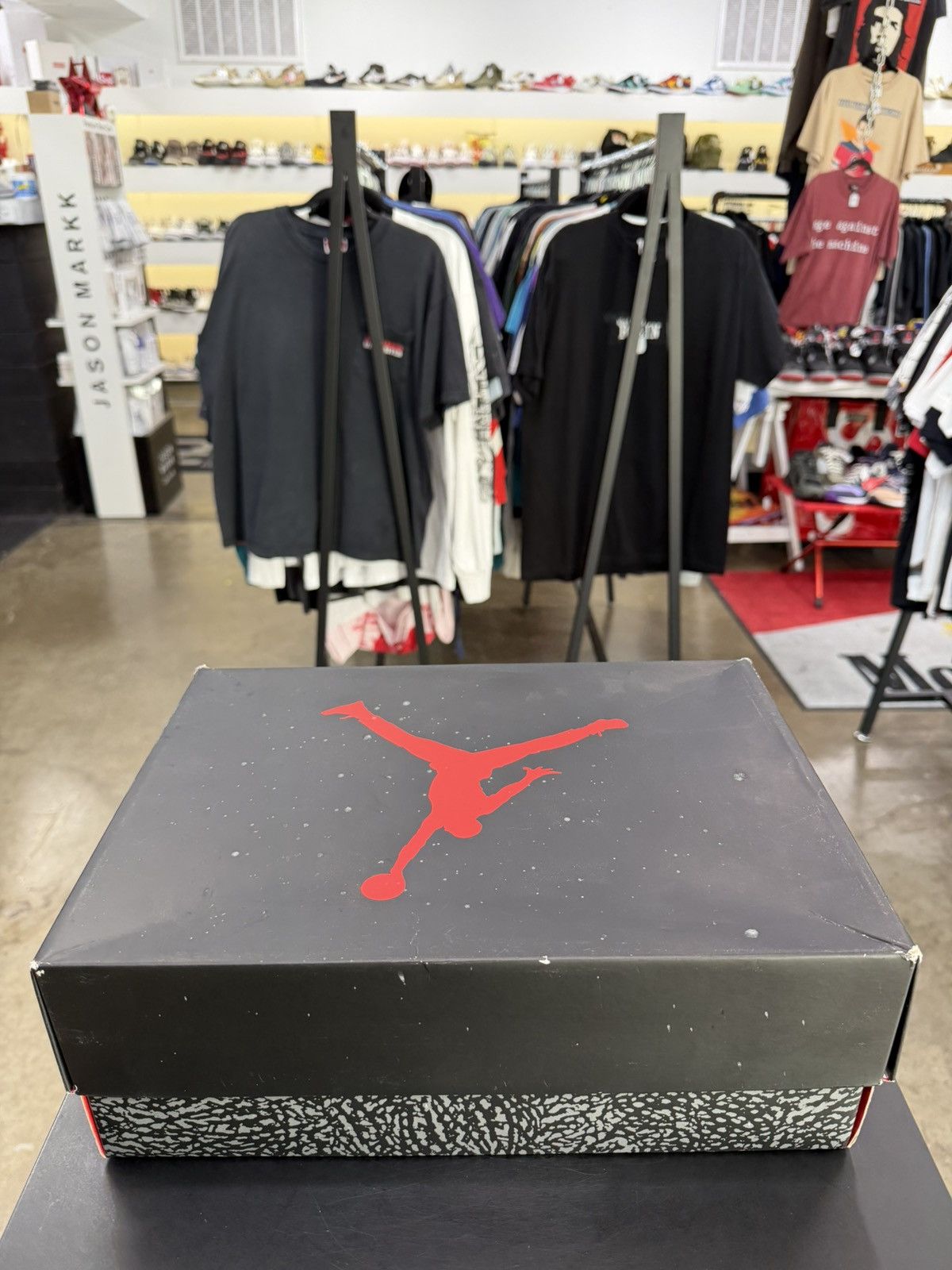 Jordan Brand Air Jordan 3 Black Cement Size 10 (2024) Size US 10 / EU 43 - 16 Thumbnail