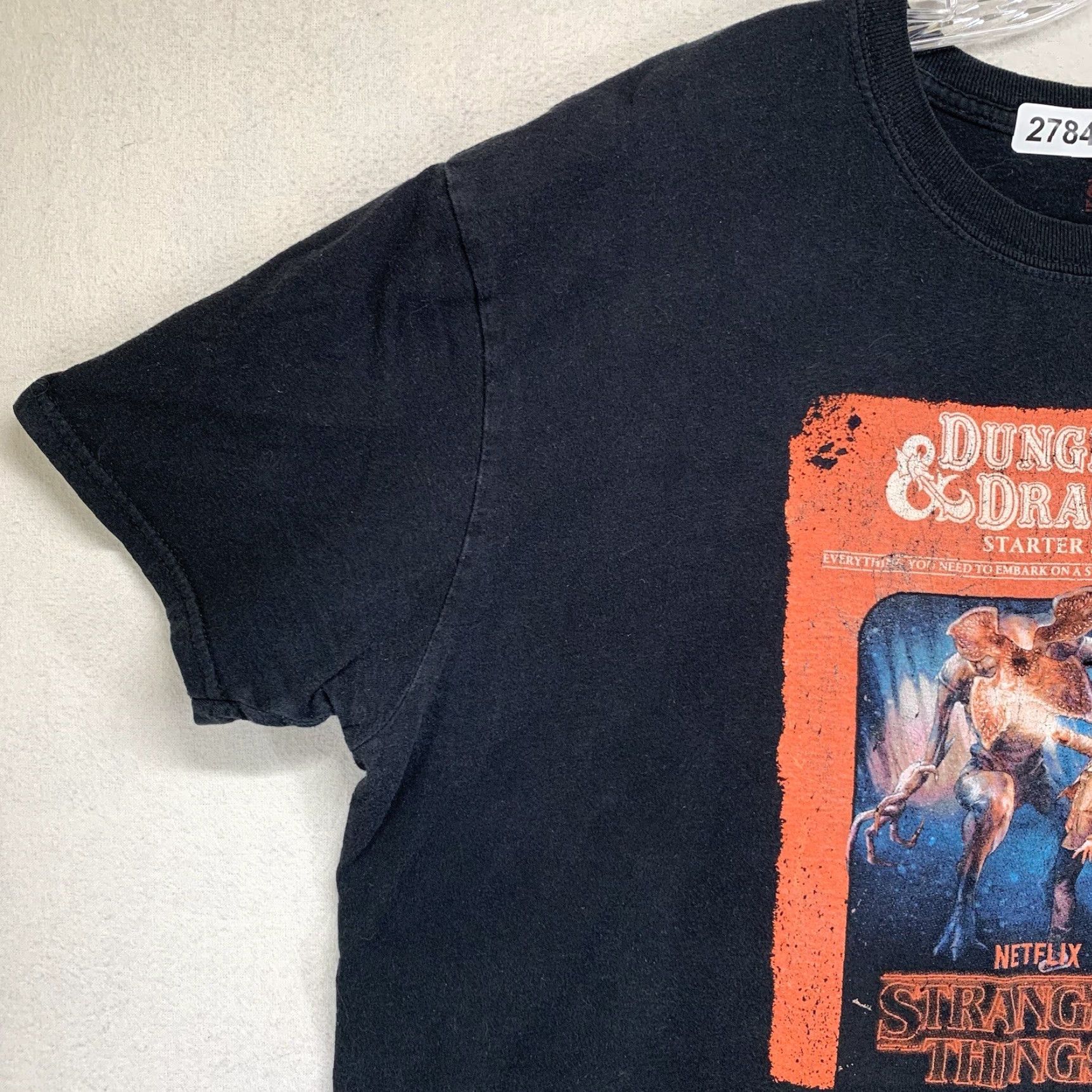 Vintage Vintage Stranger Things T-Shirt Dungeons & Dragons Demogorgon Graphic Unisex Adult Large Black Size US L / EU 52-54 / 3 - 4 Thumbnail