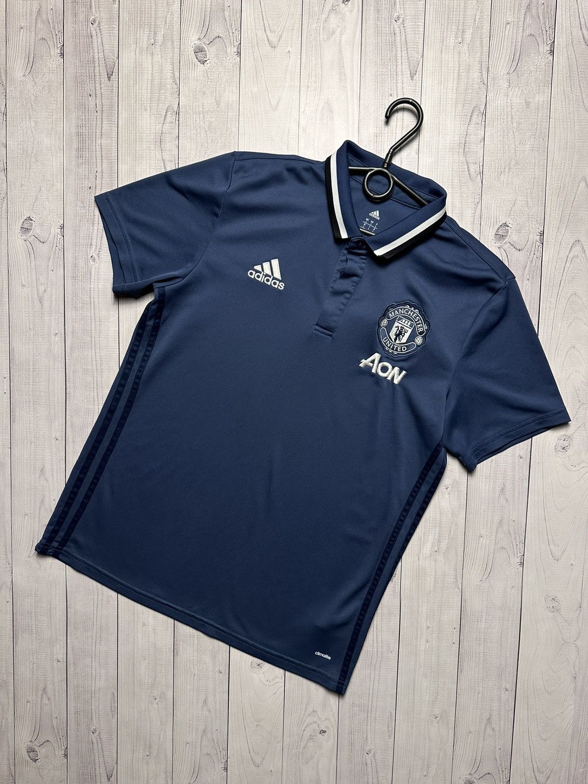 Vintage Adidas Polo Manchester United soccer jersey size L Size US L / EU 52-54 / 3 - 1 Thumbnail