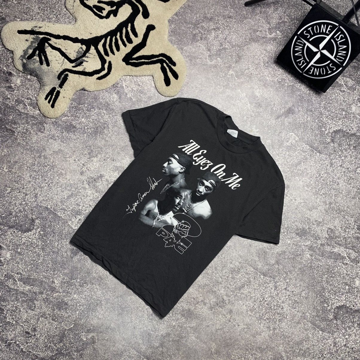 Band Tees Men’s Tupac 2Pac All Eyes On Me Big Logo rap tee Size US S / EU 44-46 / 1 - 1 Thumbnail
