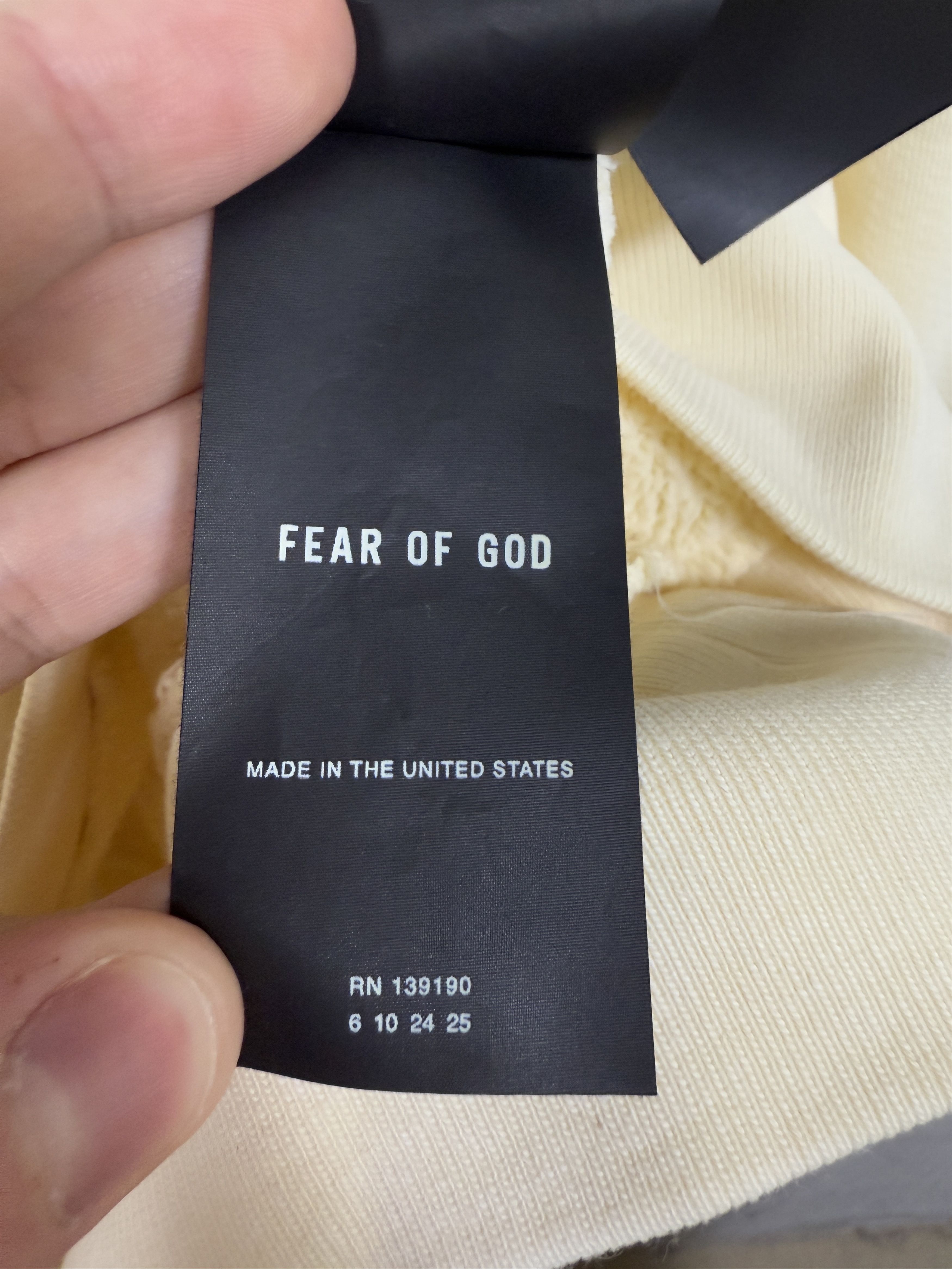 Fear of God × RRR-123 Fear of God x RRR-123 April 19 Crewneck Size US M / EU 48-50 / 2 - 6 Thumbnail