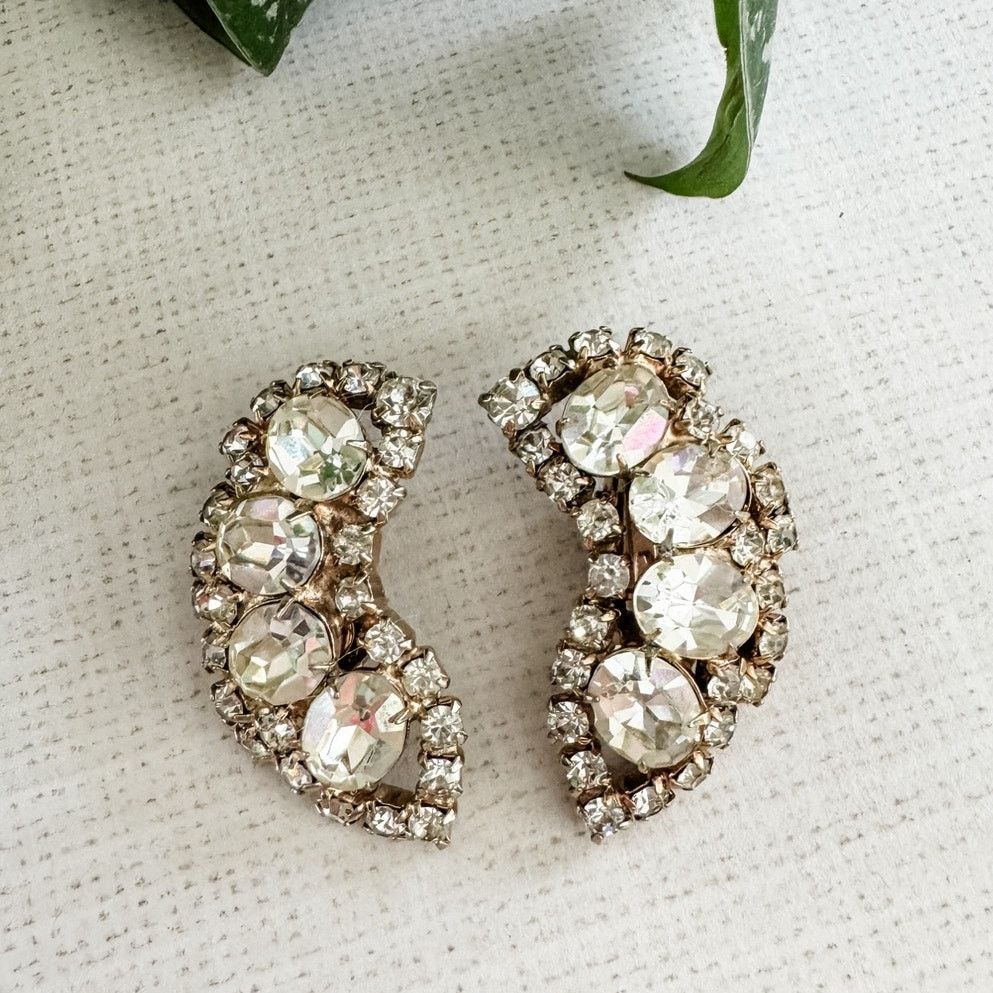 Vintage Vintage 50s 60s prong set rhinestone earrings clip back Size ONE SIZE - 5 Thumbnail