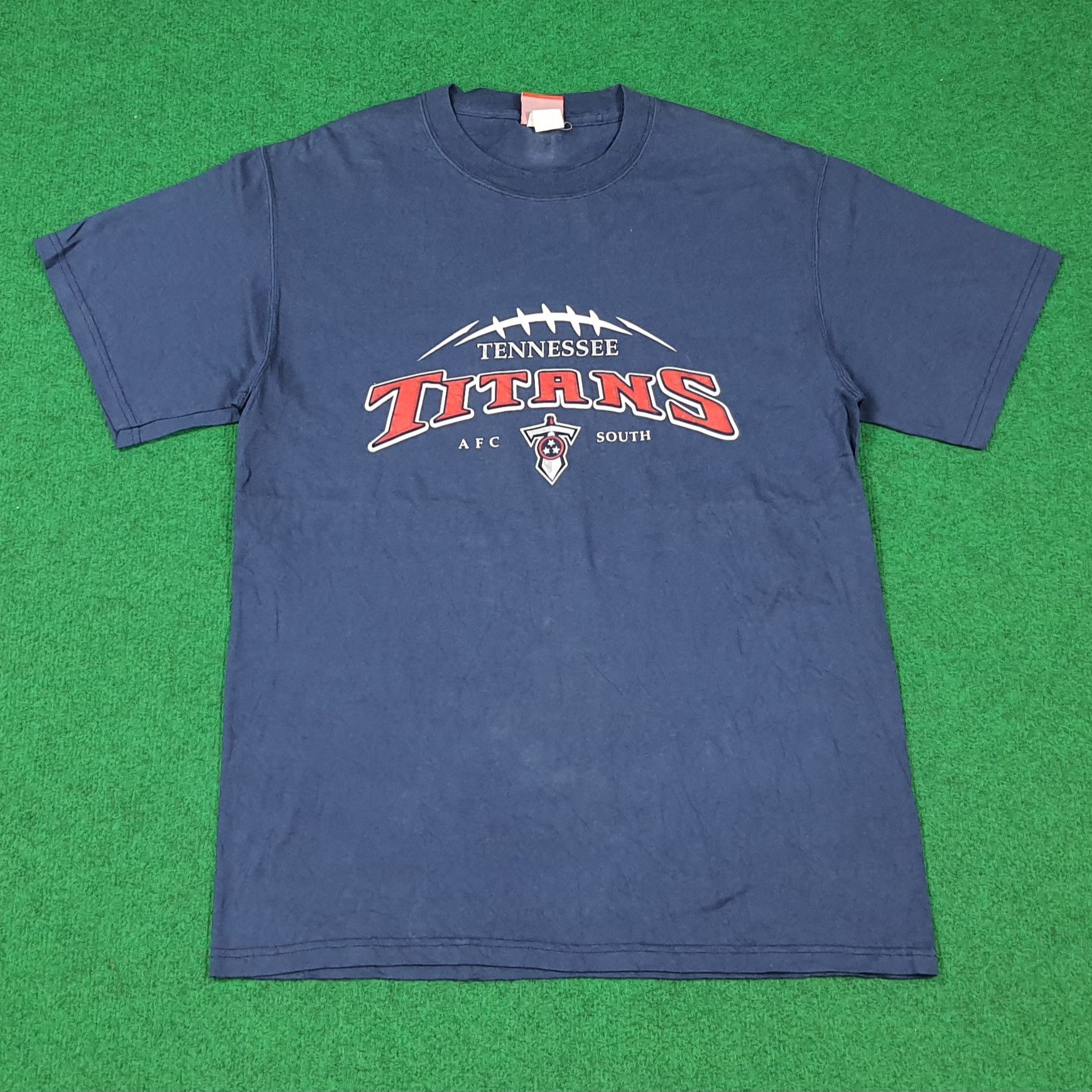 NFL Vintage Tennessee Titans NFL AFC Tshirt C285N41 Size US M / EU 48-50 / 2 - 1 Thumbnail