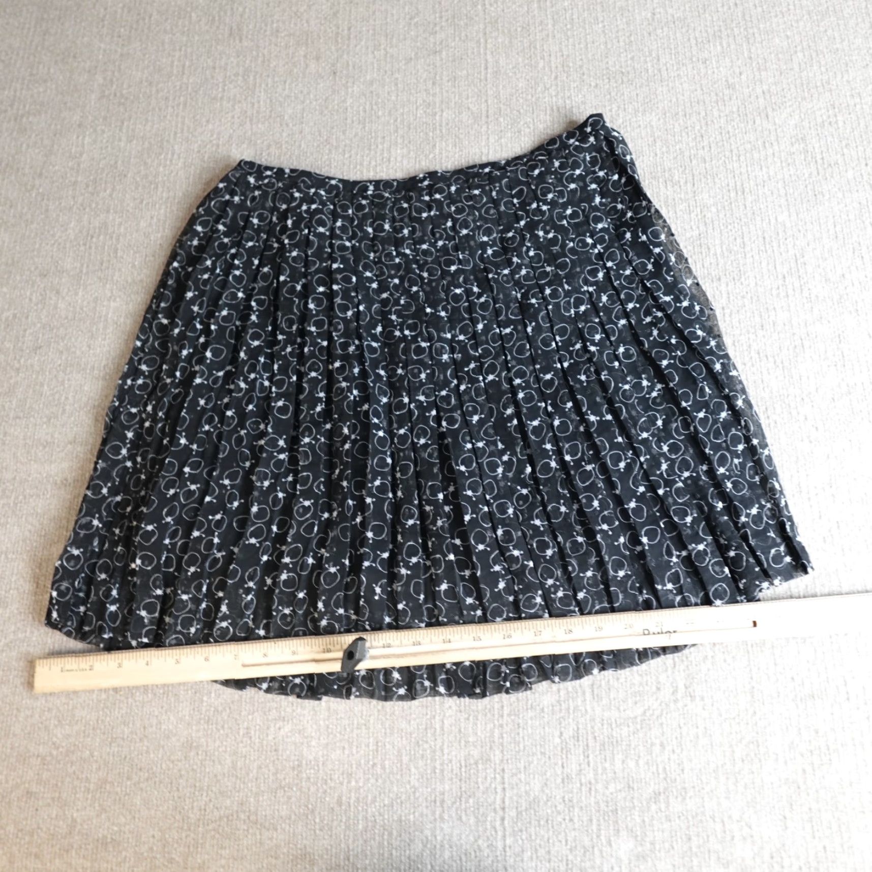 See By Chloe Womens Skirt Medium 6 Pleated Short
