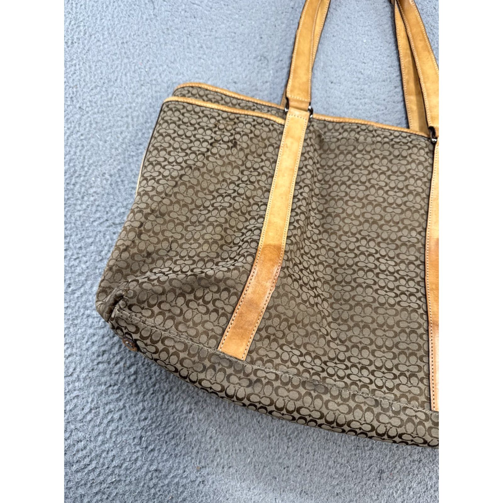 Coach VINTAGE Coach Y2K Large Signature Canvas Vachetta Leather Tote Bag F77014 Read Coach Women Tote Large Beige Canvas Size ONE SIZE - 3 Thumbnail