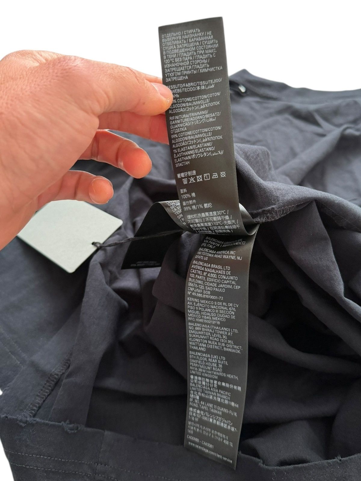 Balenciaga Main Character Distressed Shirt Size US L / EU 52-54 / 3 - 11 Thumbnail