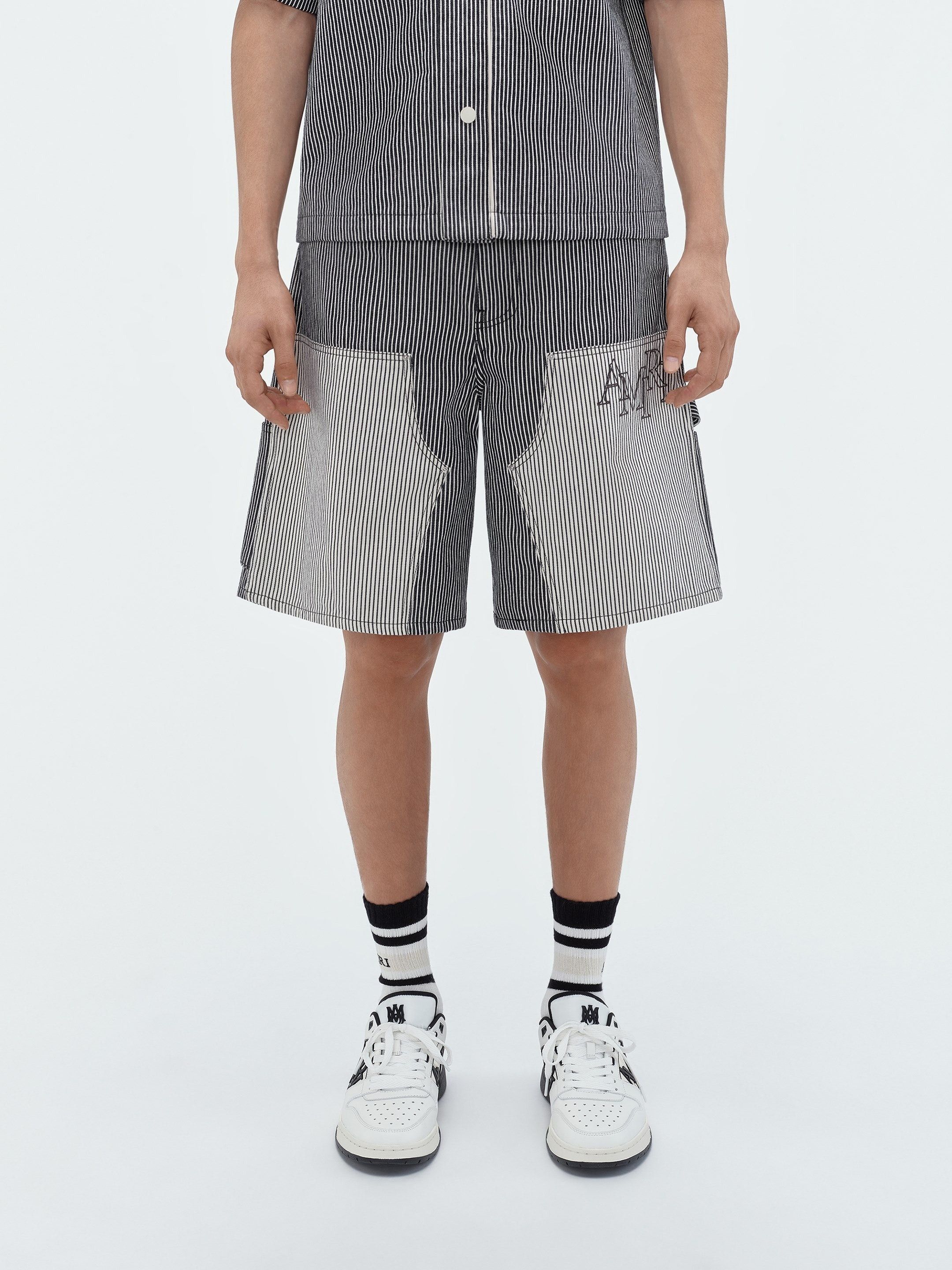 Amiri o1s1wg110425 Striped Denim Carpenter Short in Black/White Size US 32 / EU 48 - 4 Thumbnail