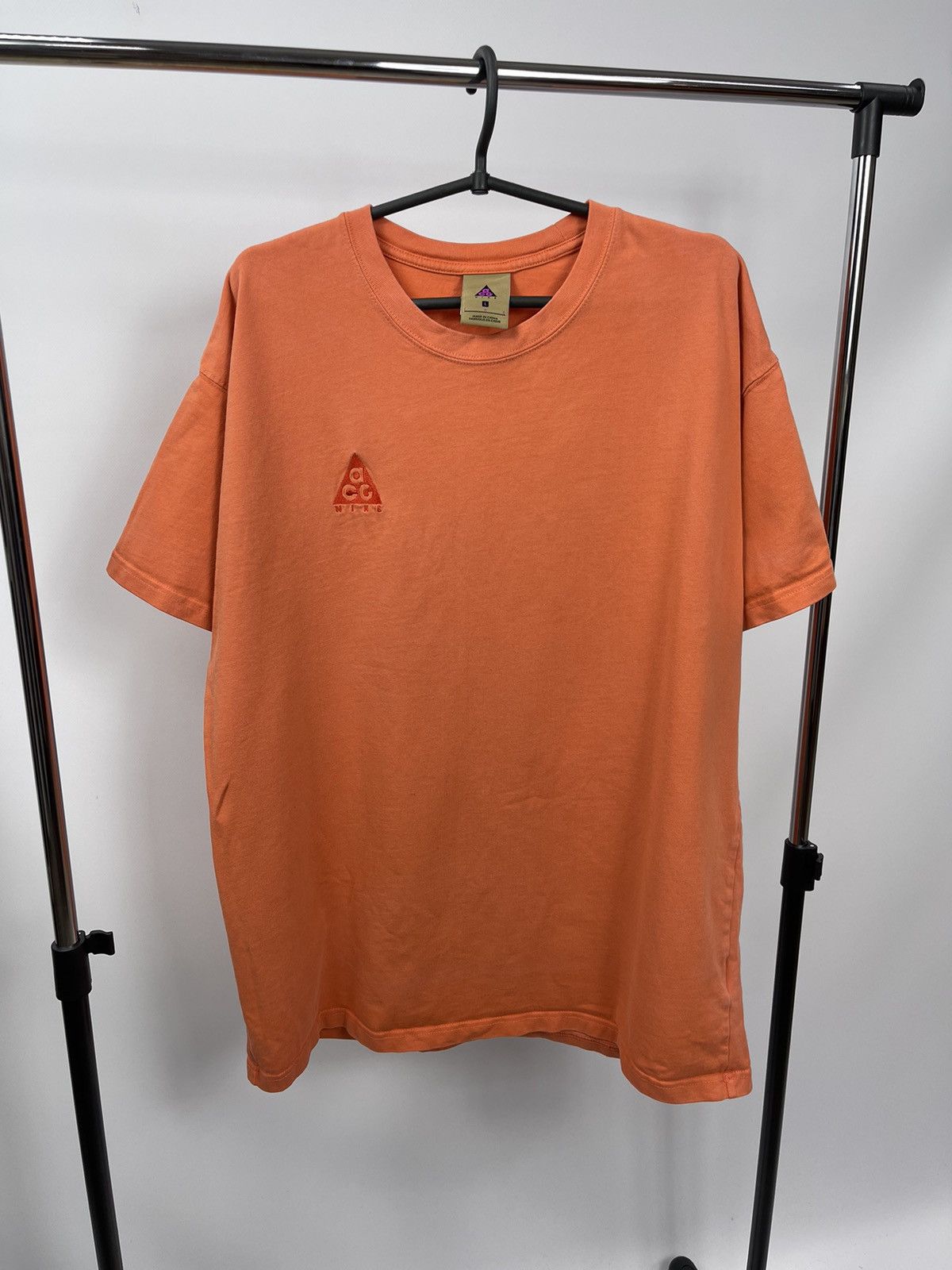 Nike ACG Nike ACG Shirt Mens Large Orange Cotton Outdoor Size L Size US L / EU 52-54 / 3 - 1 Thumbnail