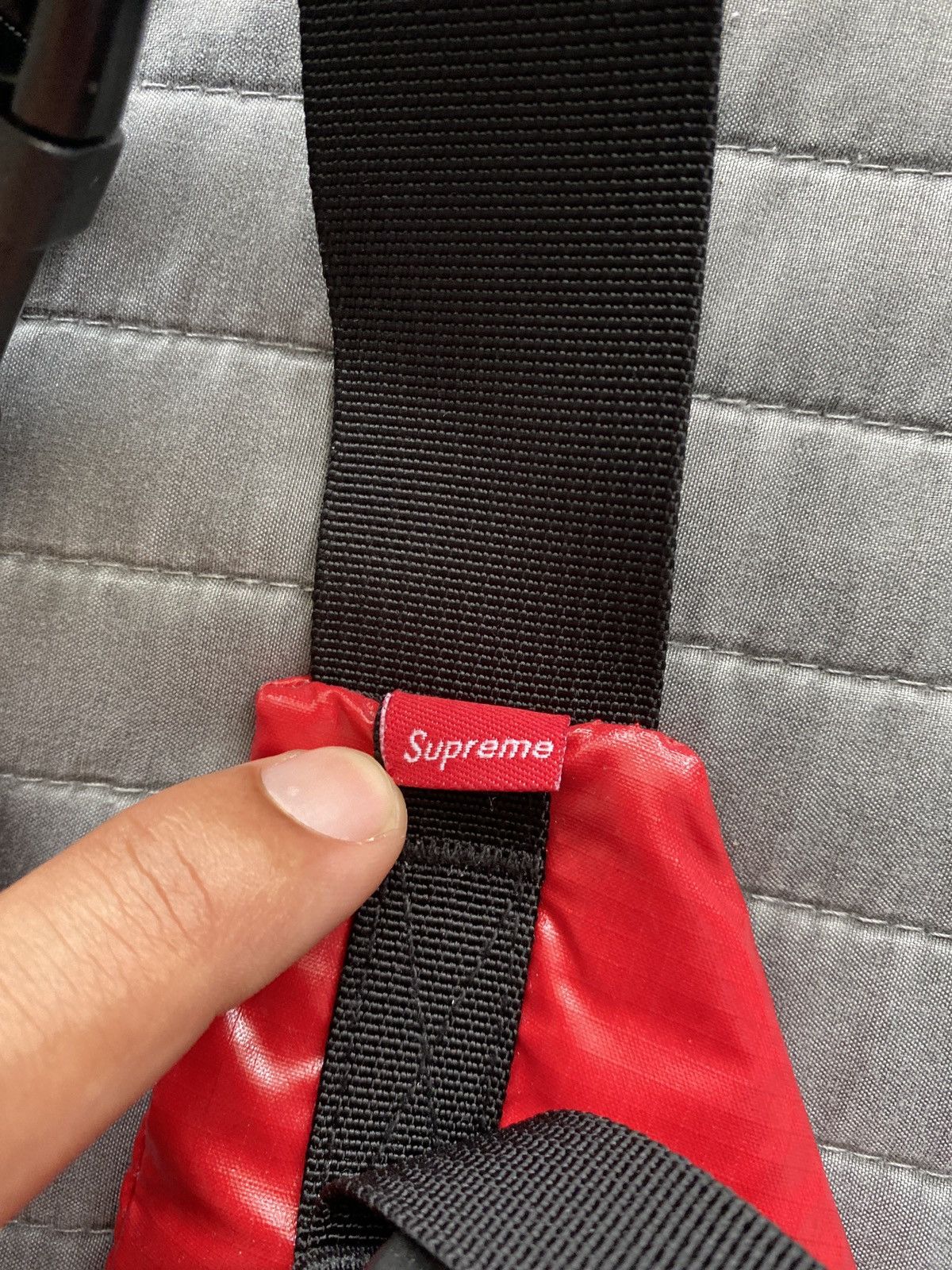 Supreme FW17 waistbag Red