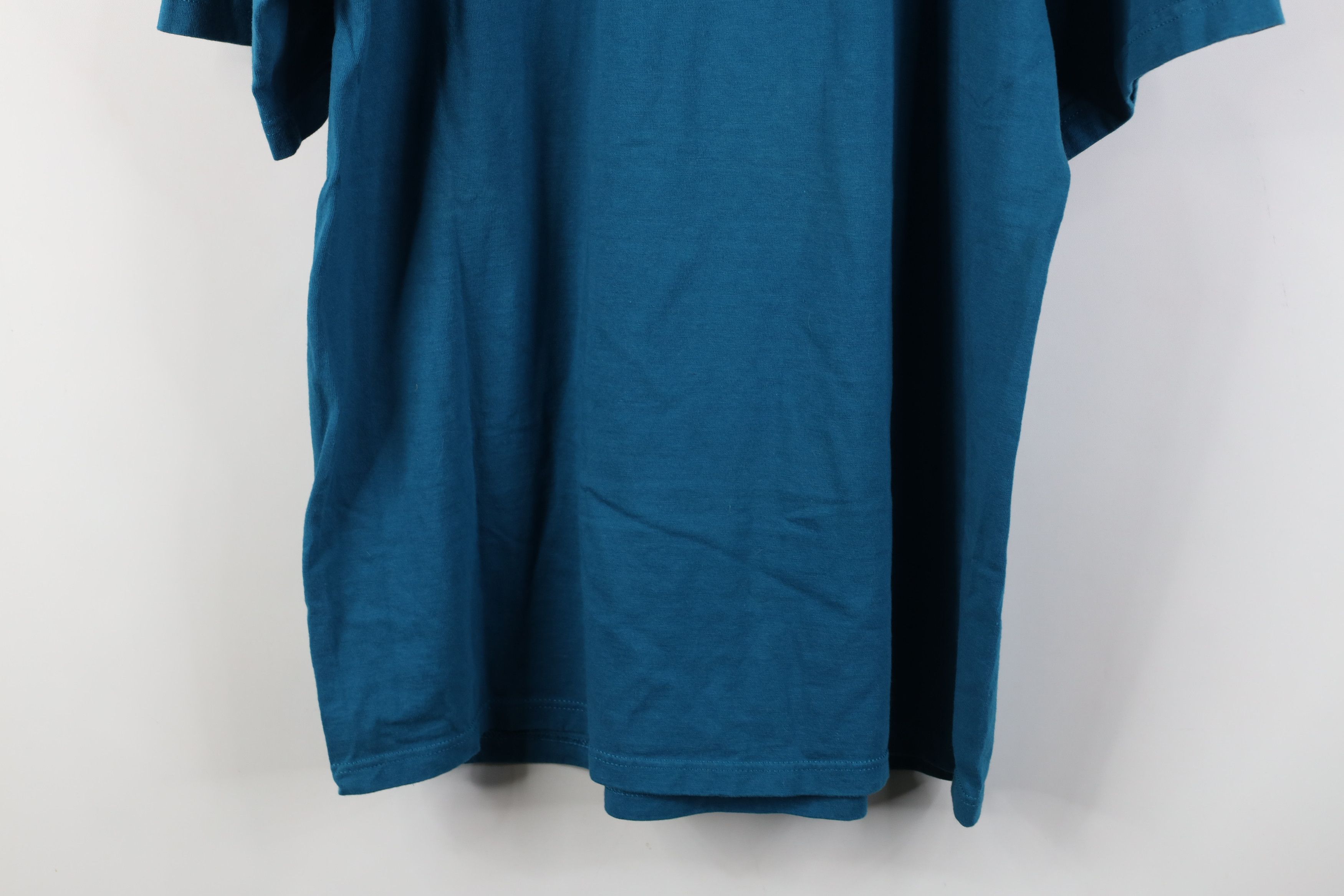 Vintage Vintage 90s Streetwear Heavyweight Cotton T-Shirt Blue USA Size US L / EU 52-54 / 3 - 13 Thumbnail