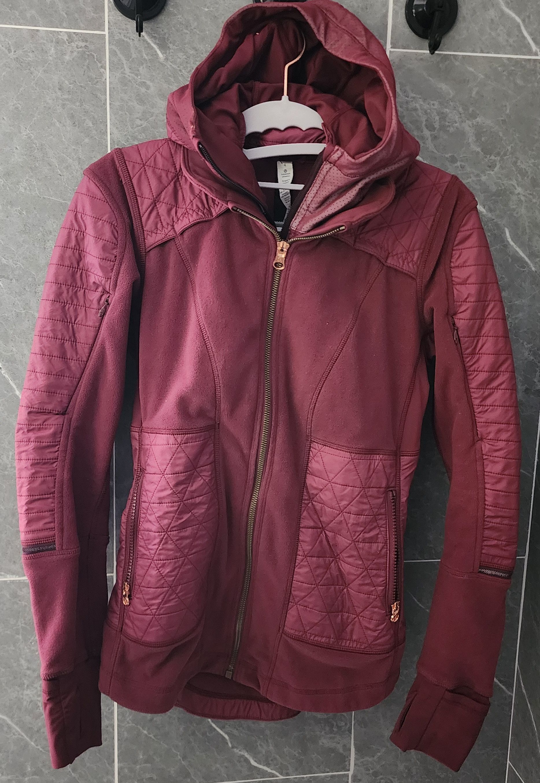 Lululemon Lululemon Fleecy Keen Jacket III Wine Berry Size 4 Size S / US 4 / IT 40 - 1 Thumbnail