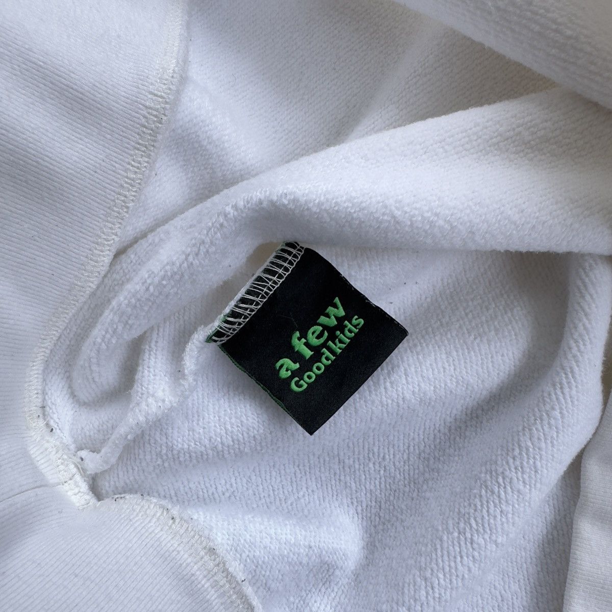 AFEW AFGK A FEW GOOD KIDS WHITE CREWNECK SWEATSHIRT GREEN LOGO Size US L / EU 52-54 / 3 - 9 Thumbnail
