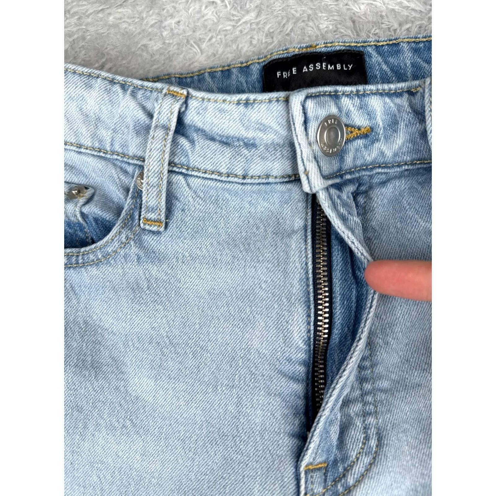 Vintage Seven7 Jeans Women Blue Denim Wide Leg Straight 6 Cotton Blend 27x30 Slim Distressed Pockets Logo High Rise 5-Pocket Machine Washable Halloween? Size 28" / US 6 / IT 42 - 5 Thumbnail
