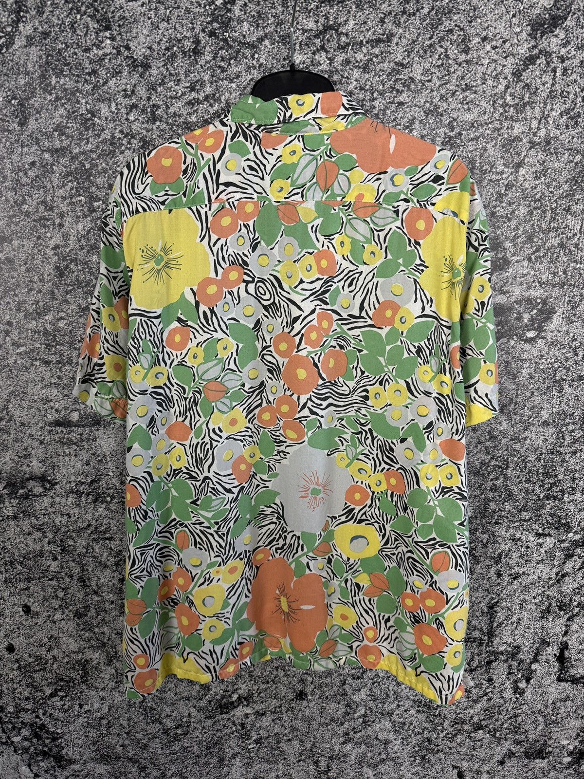 Levi's Levi’s Short Sleeve Shirt Hawaiian Floral Print Relaxed Sz L Size US L / EU 52-54 / 3 - 9 Thumbnail