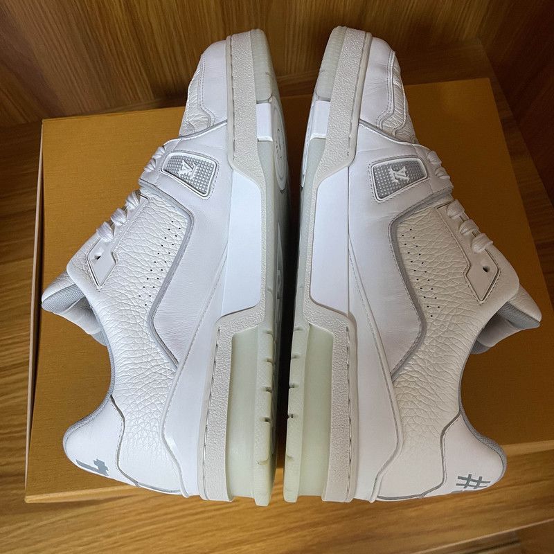 Louis Vuitton Louis Vuitton Trainer White Low Fashion Sneakers 0079 Size US 9.5 / IT 39.5 - 7 Thumbnail