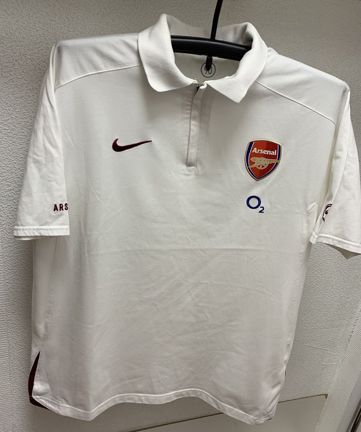 Nike Arsenal Nike O2 vintage white Polo Xl size Size US XL / EU 56 / 4 - 5 Thumbnail
