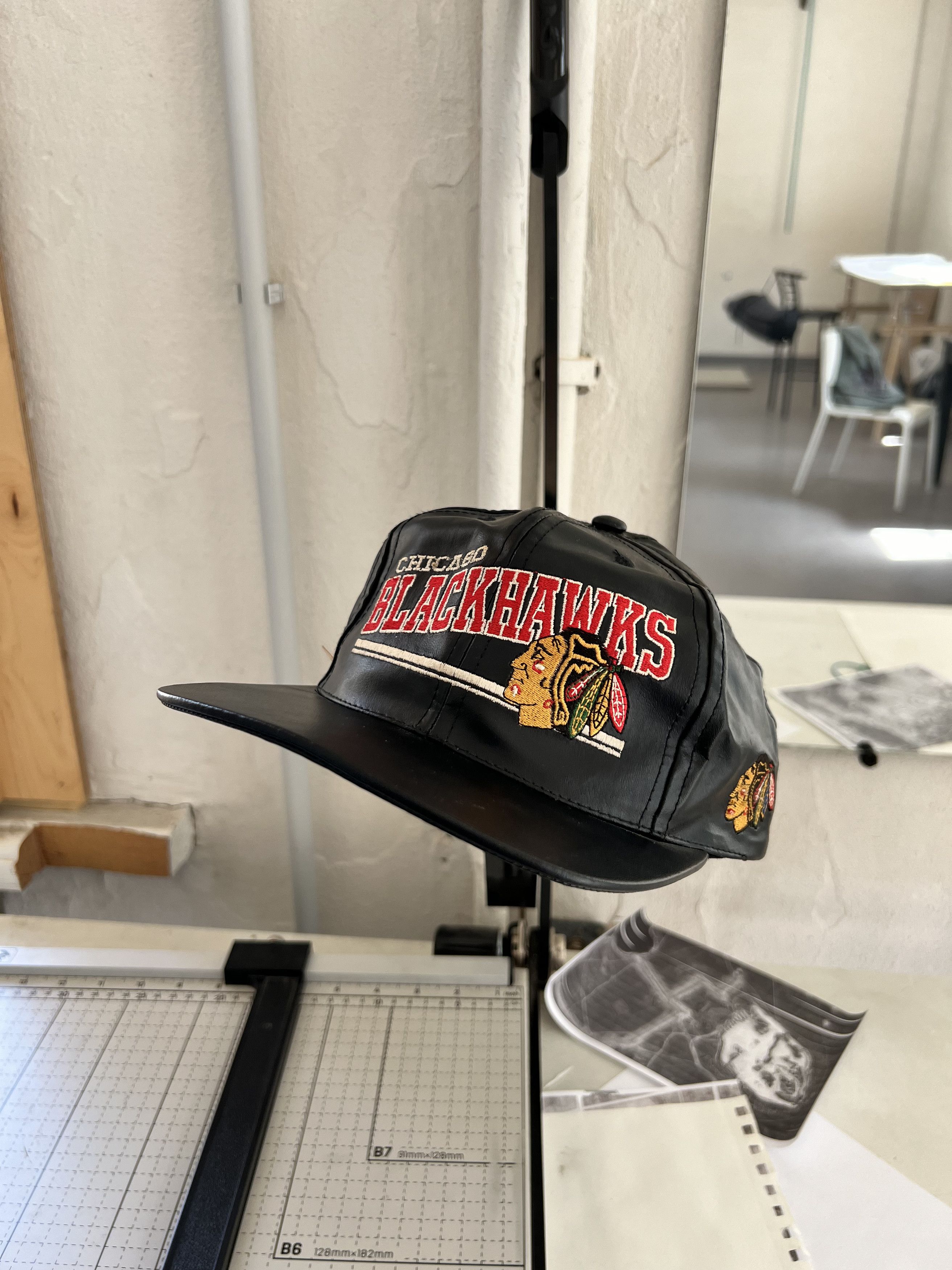NHL Vintage Rare Leather Trucker Cap 1980s Size ONE SIZE - 1 Thumbnail