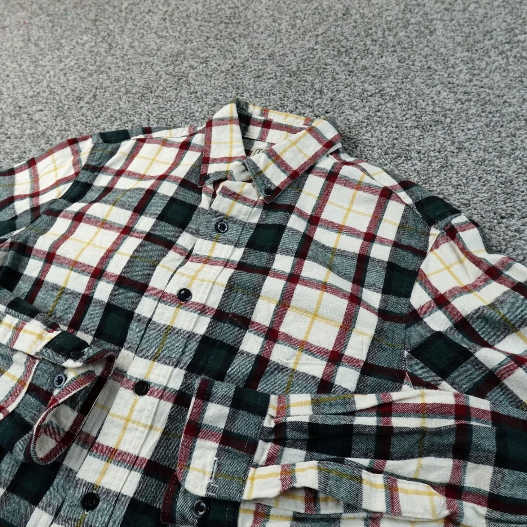 Vintage LL Bean Shirt Mens S Green Red Scotch Plaid Flannel Button Up Long Sleeve Hiking Size US S / EU 44-46 / 1 - 2 Thumbnail