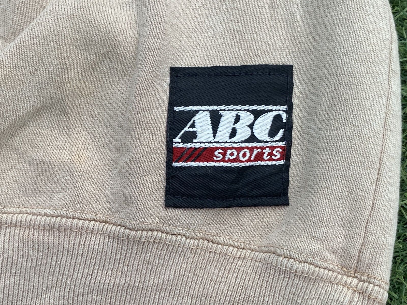 Nutmeg Nutmeg Vintage ABC Sports Sweatshirt Size US XL / EU 56 / 4 - 5 Thumbnail