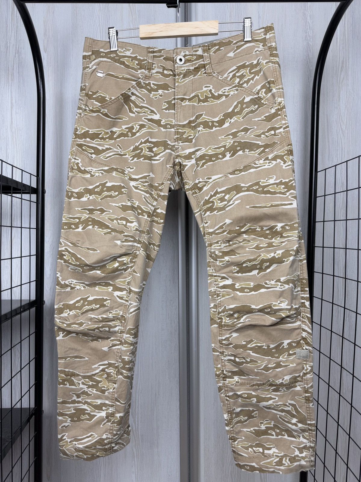 G-Star G-Star Raw Rovic Qane Camo DC 3D Tapered Desert Sand Pants Size US 33 - 2 Thumbnail