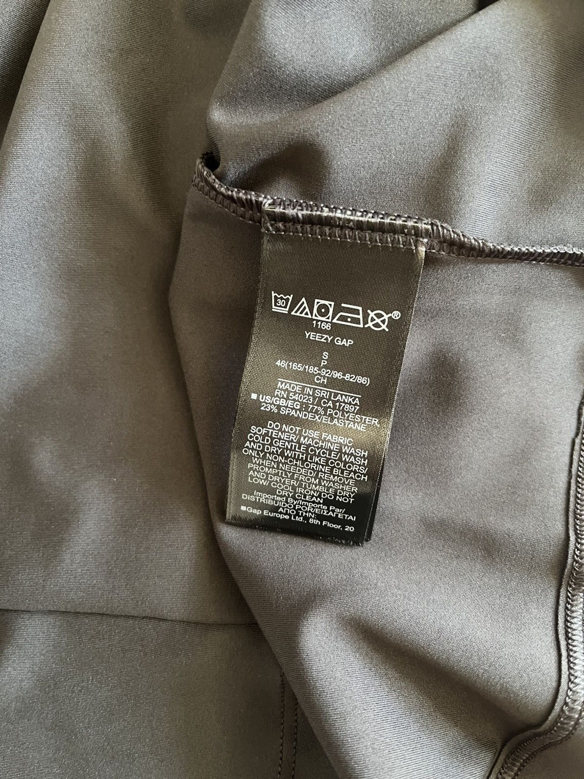 Balenciaga × Gap × Yeezy Yeezy Gap Second Skin Tank Top Black Size Small Size US S / EU 44-46 / 1 - 4 Thumbnail