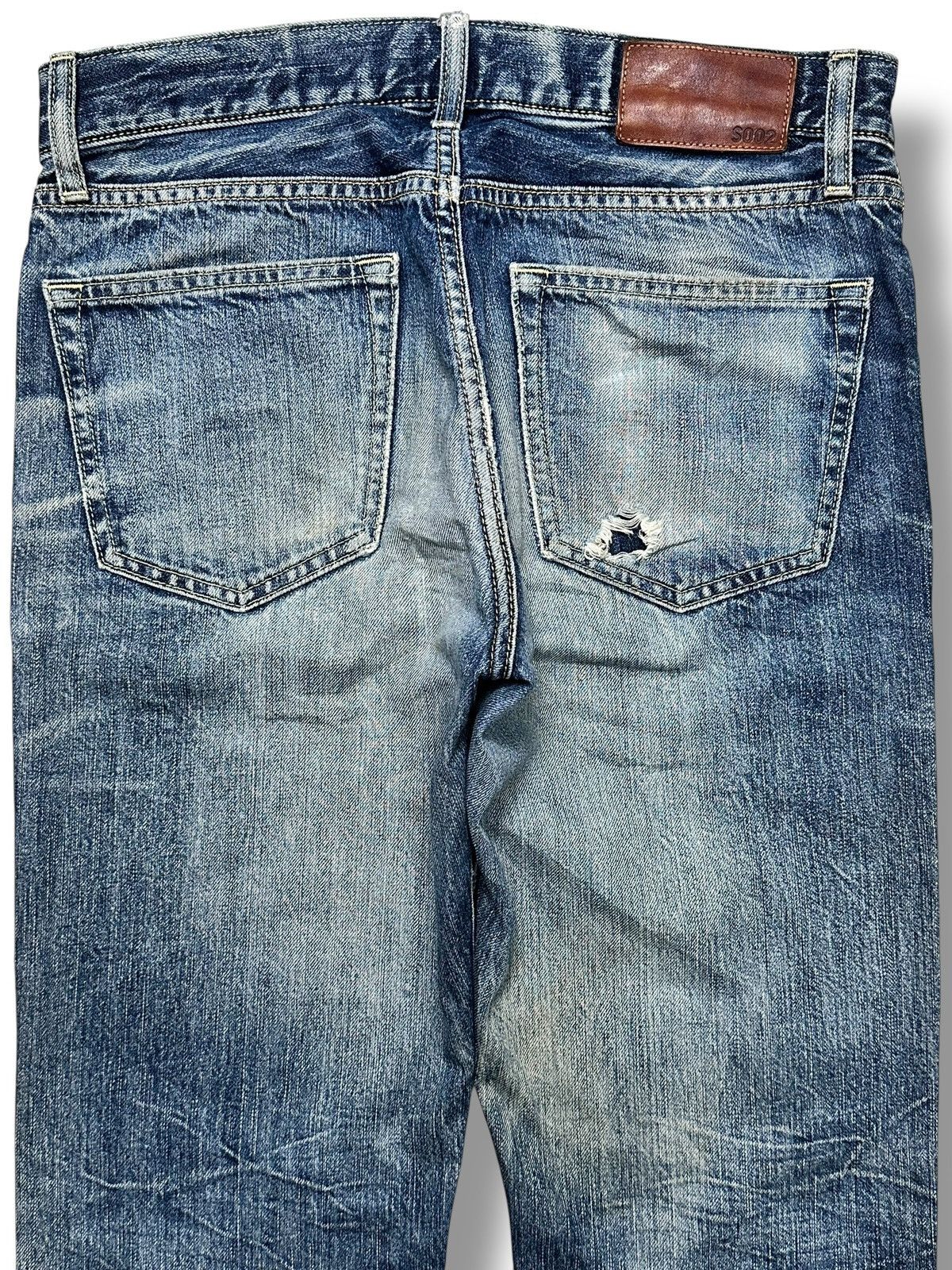 Uniqlo Vintage Uniqlo Distressed & Thunder Striked Vintage Looks Size US 32 / EU 48 - 4 Thumbnail