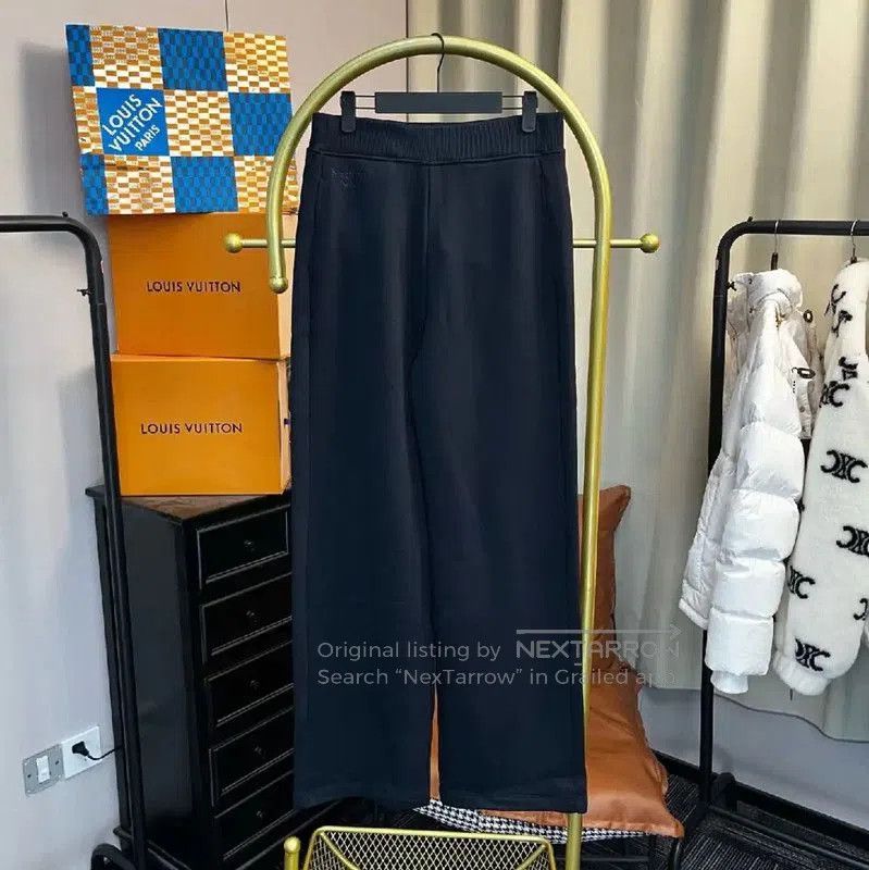Max Mara MaxMara Cotton Casual Pants in Deep Blue . Size 22" - 1 Thumbnail