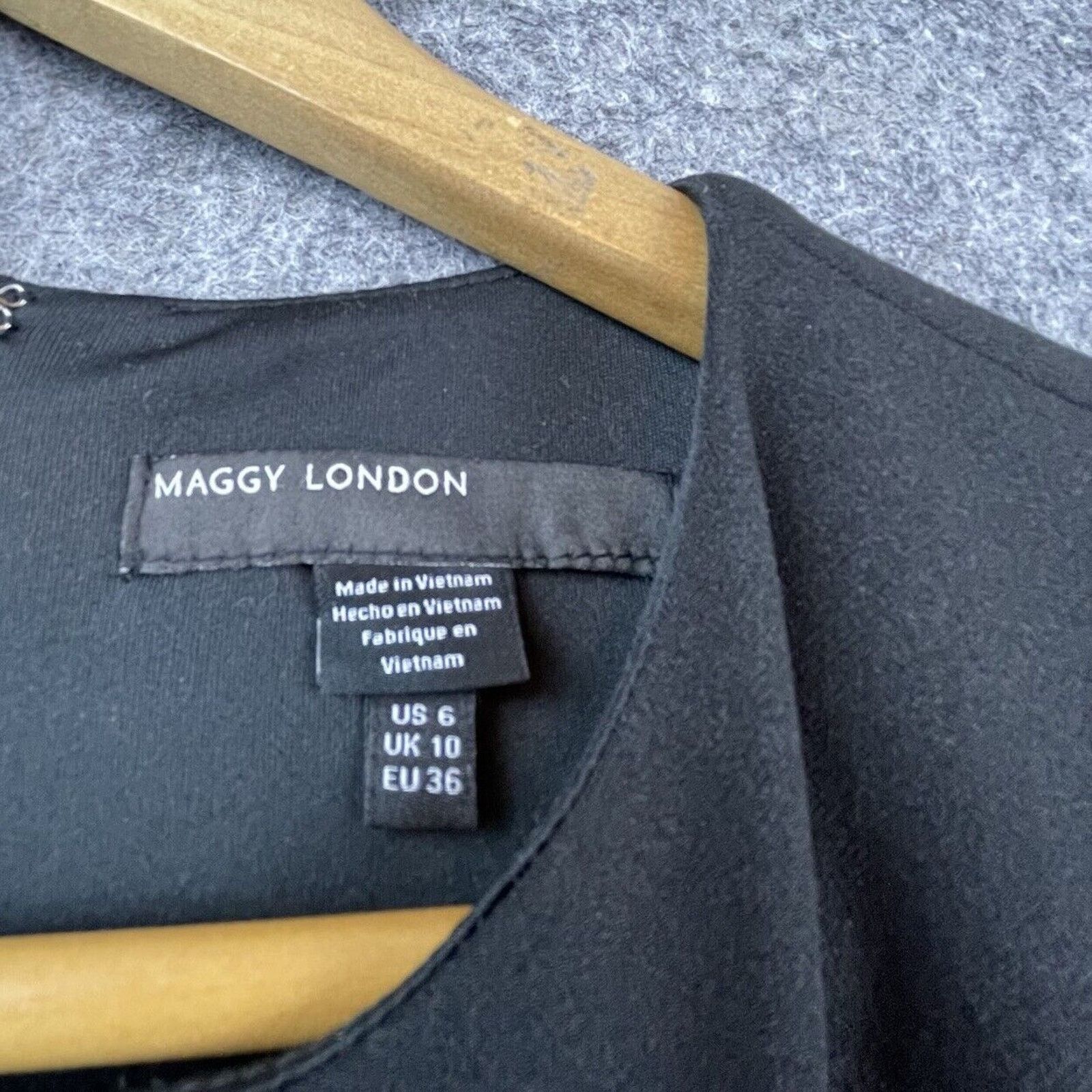 MAGGY LONDON Maggy London Dress 6 LBD Minimalist Faux Wrap Career Simple Size M / US 6-8 / IT 42-44 - 3 Thumbnail