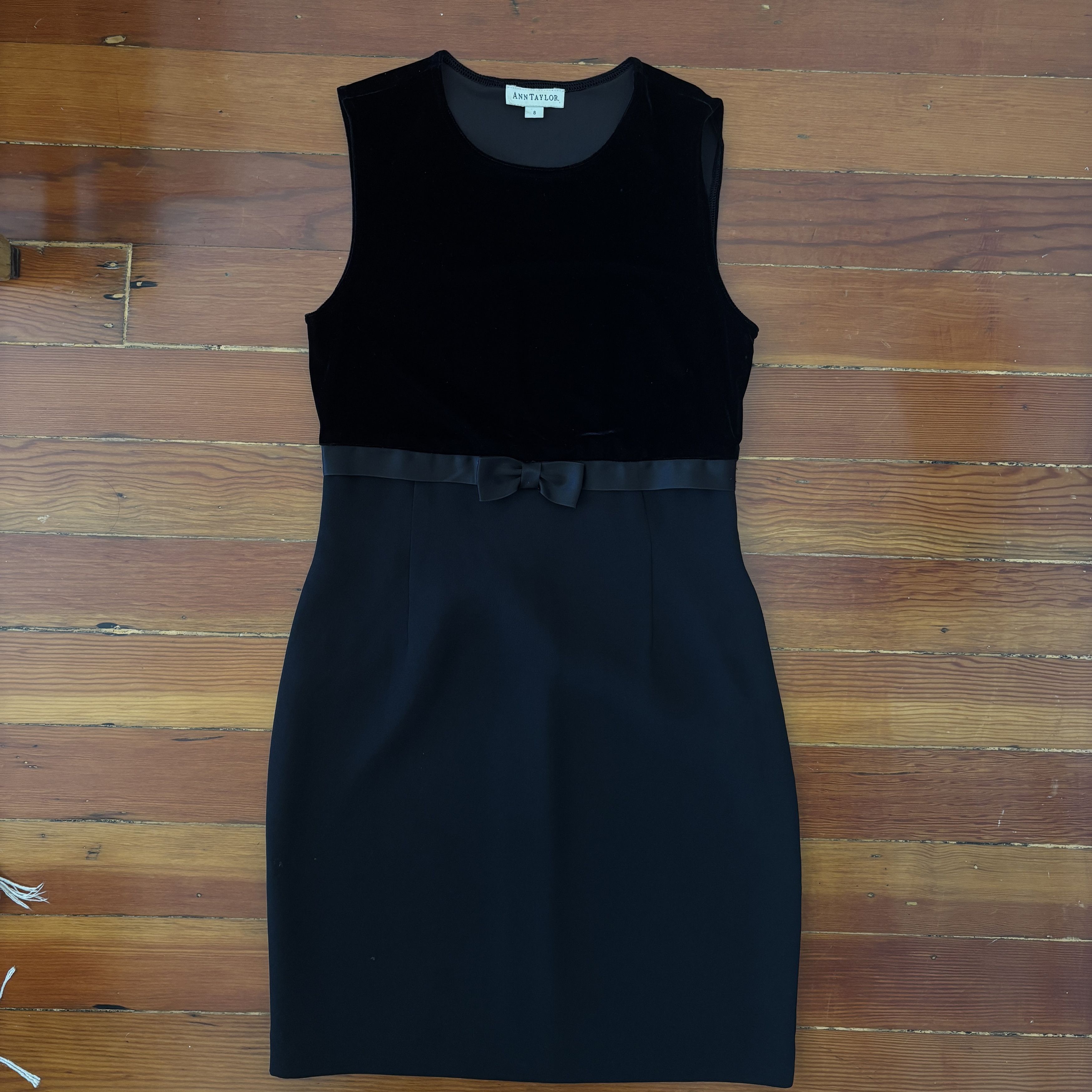 Ann Taylor 90s Vintage Ann Taylor 100% Silk Party Dress w/ Bow Size S / US 4 / IT 40 - 1 Thumbnail