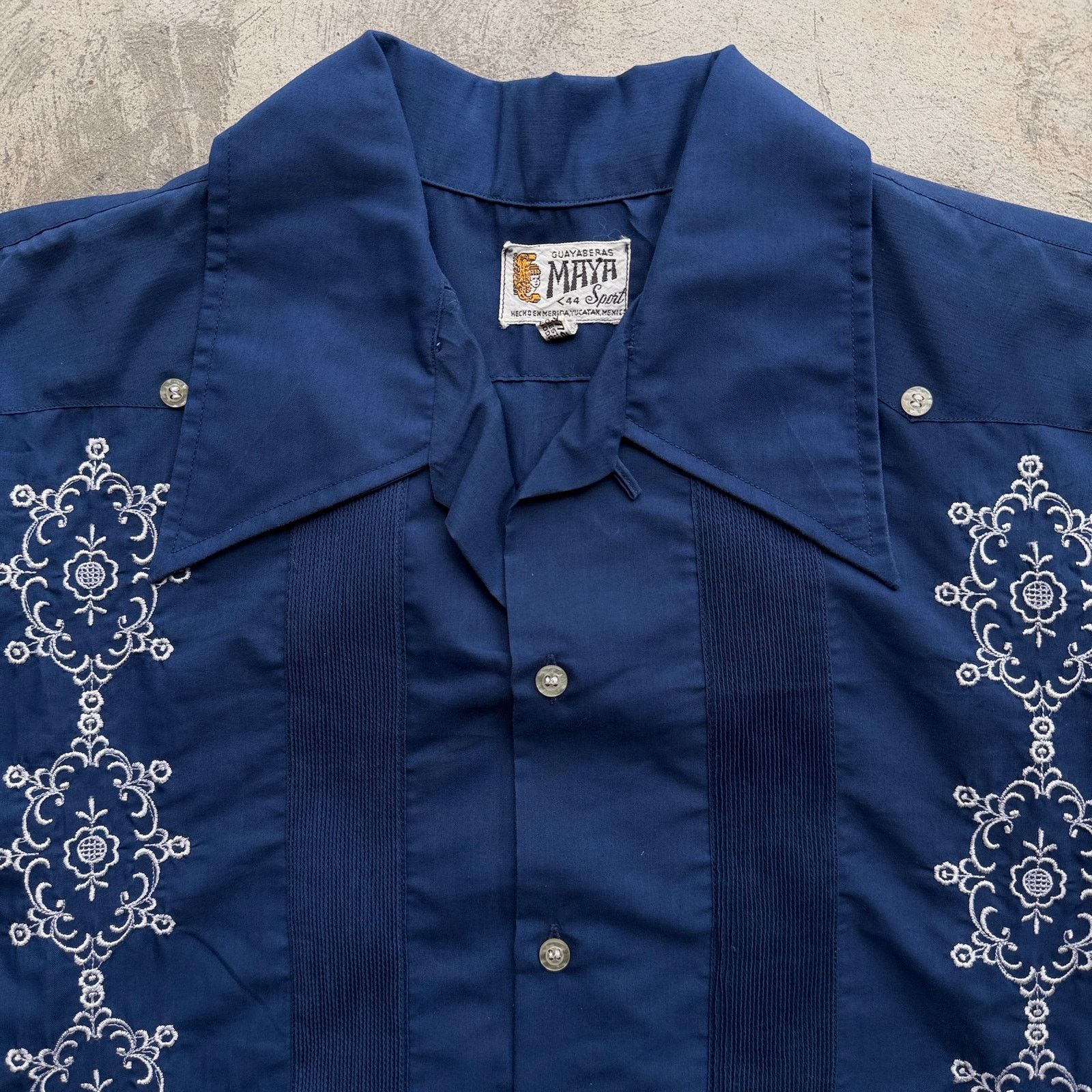Other 60s -70s Maya Guayabera Embroidered Dagger Collar Shirt Size US L / EU 52-54 / 3 - 2 Thumbnail