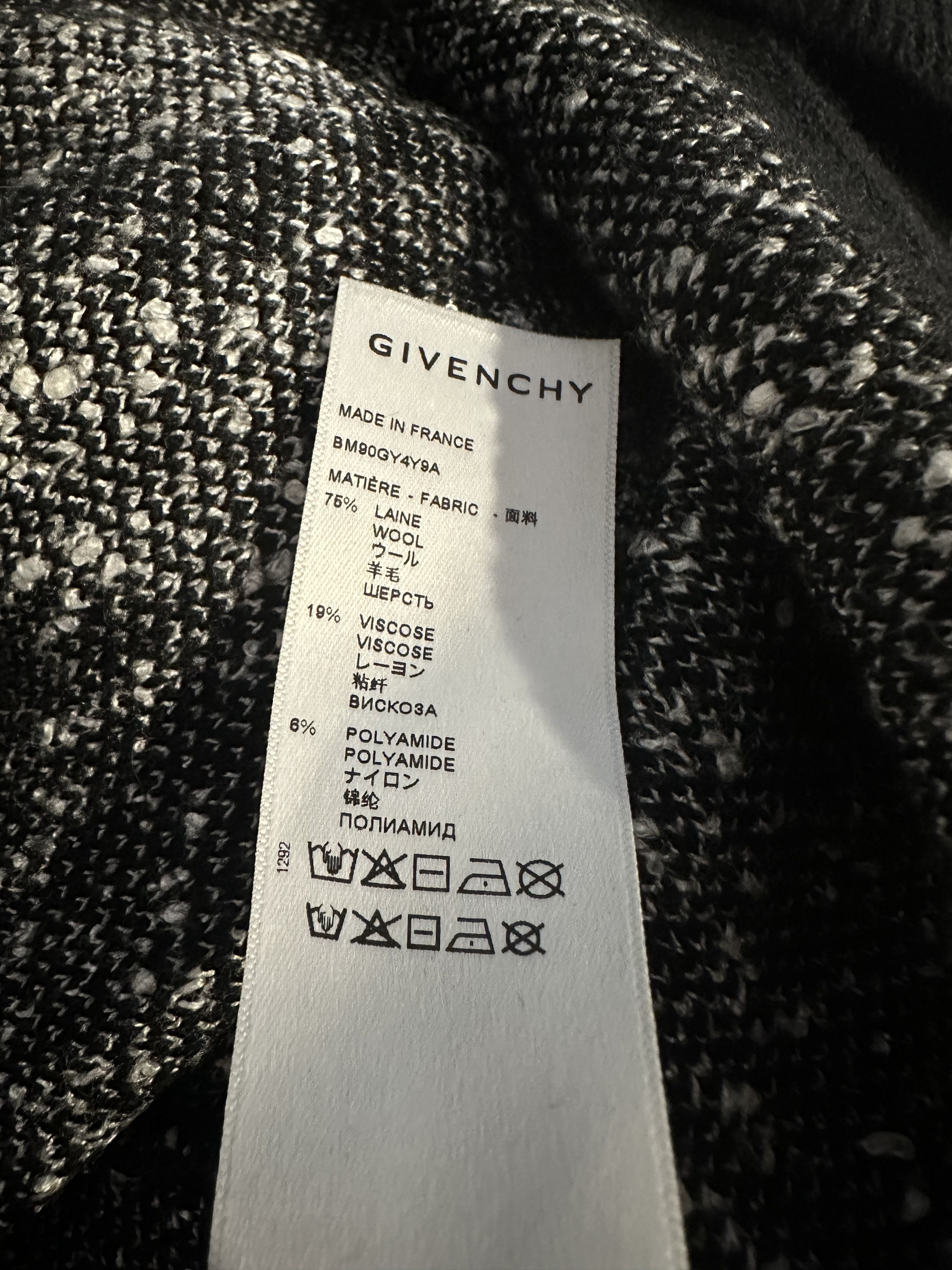 Givenchy Givenchy Hockey Mask Wool Sweater Size US L / EU 52-54 / 3 - 11 Thumbnail